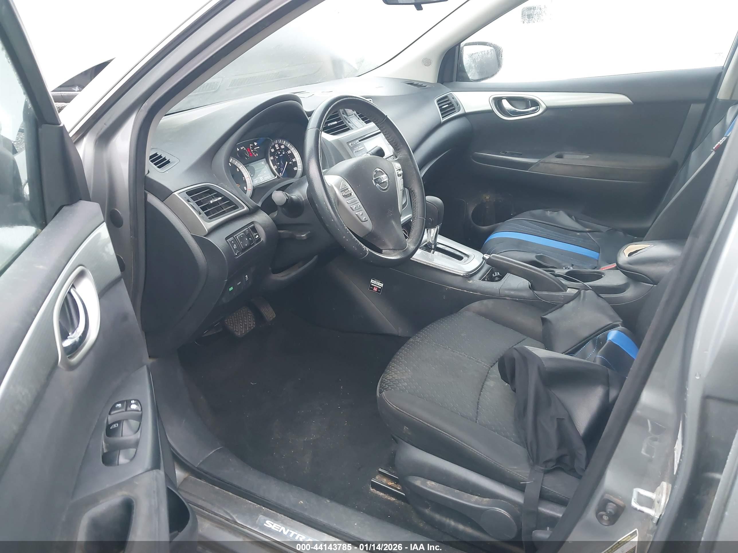 NISSAN SENTRA image 5