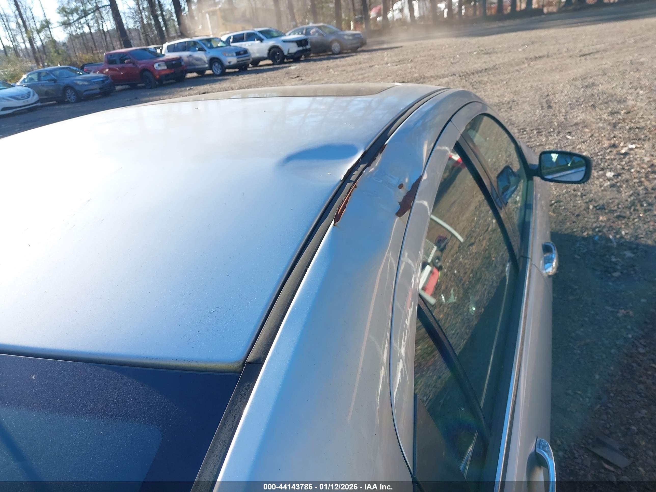 CHRYSLER 200 image 6