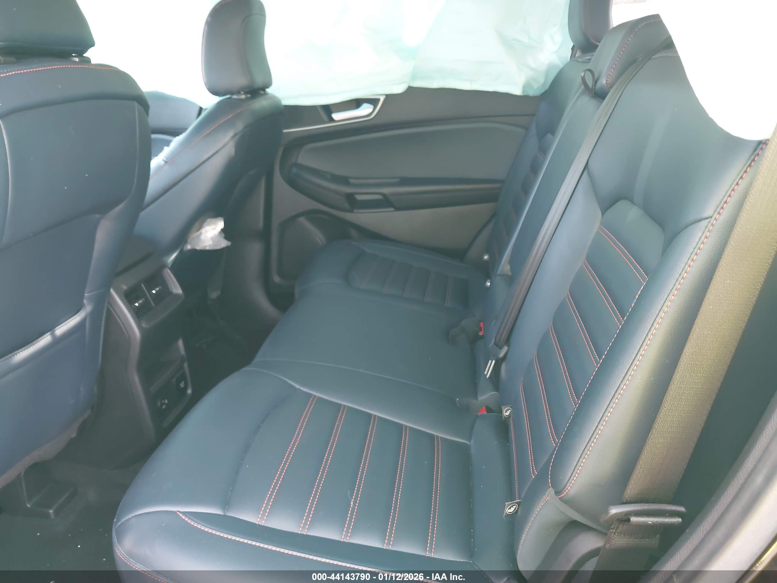 FORD EDGE image 8