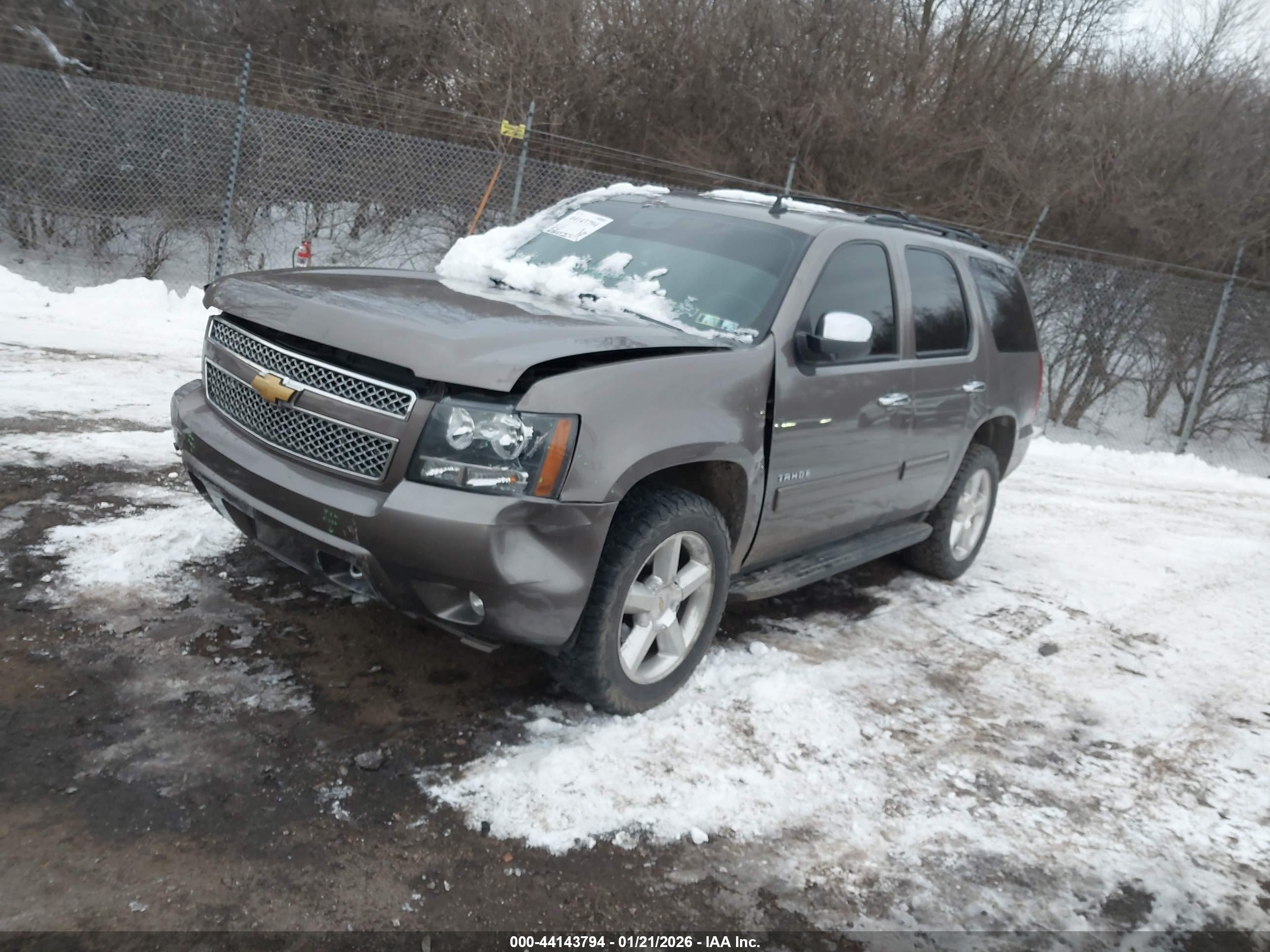 CHEVROLET TAHOE image 2