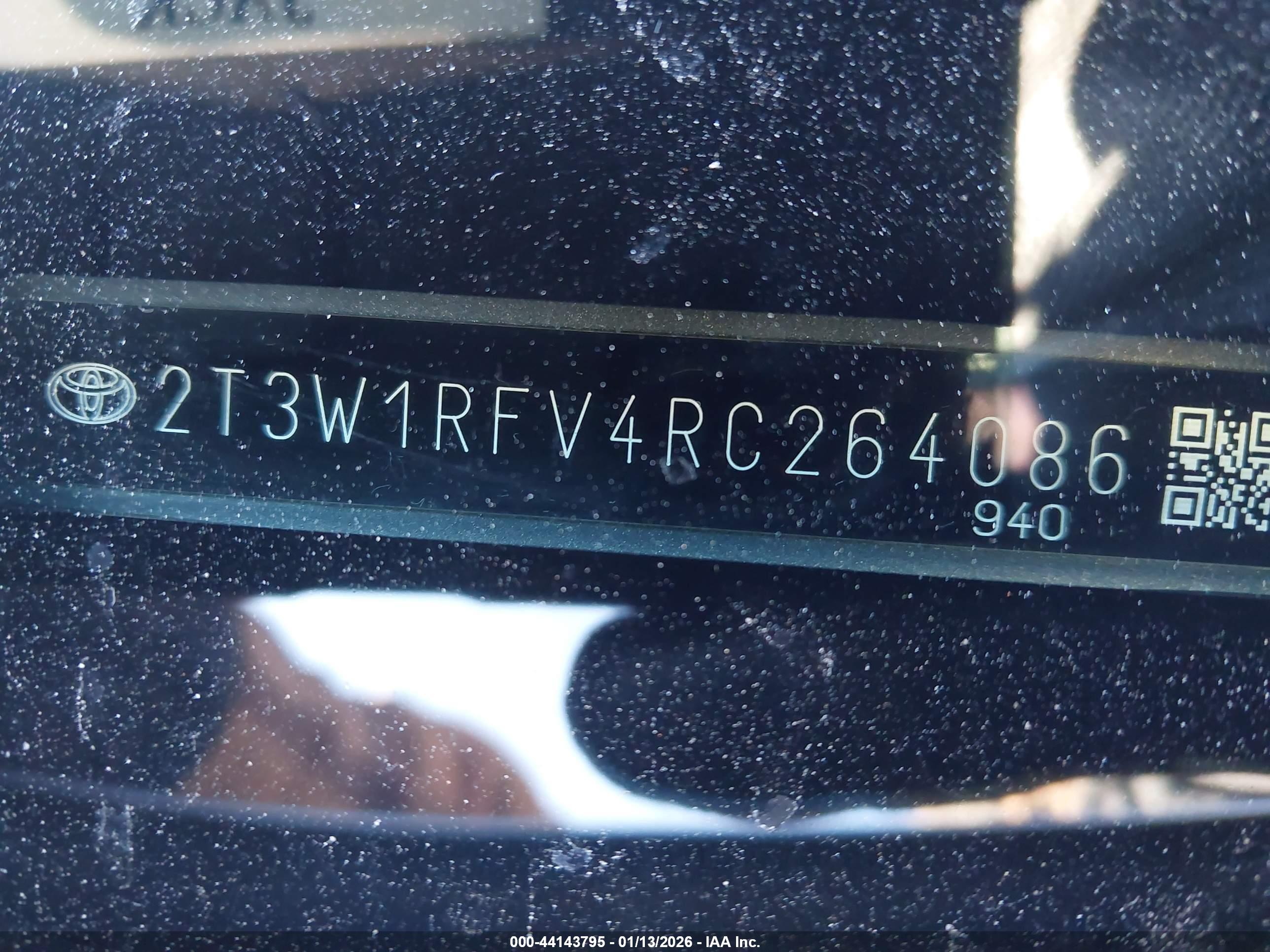 TOYOTA RAV4 image 9