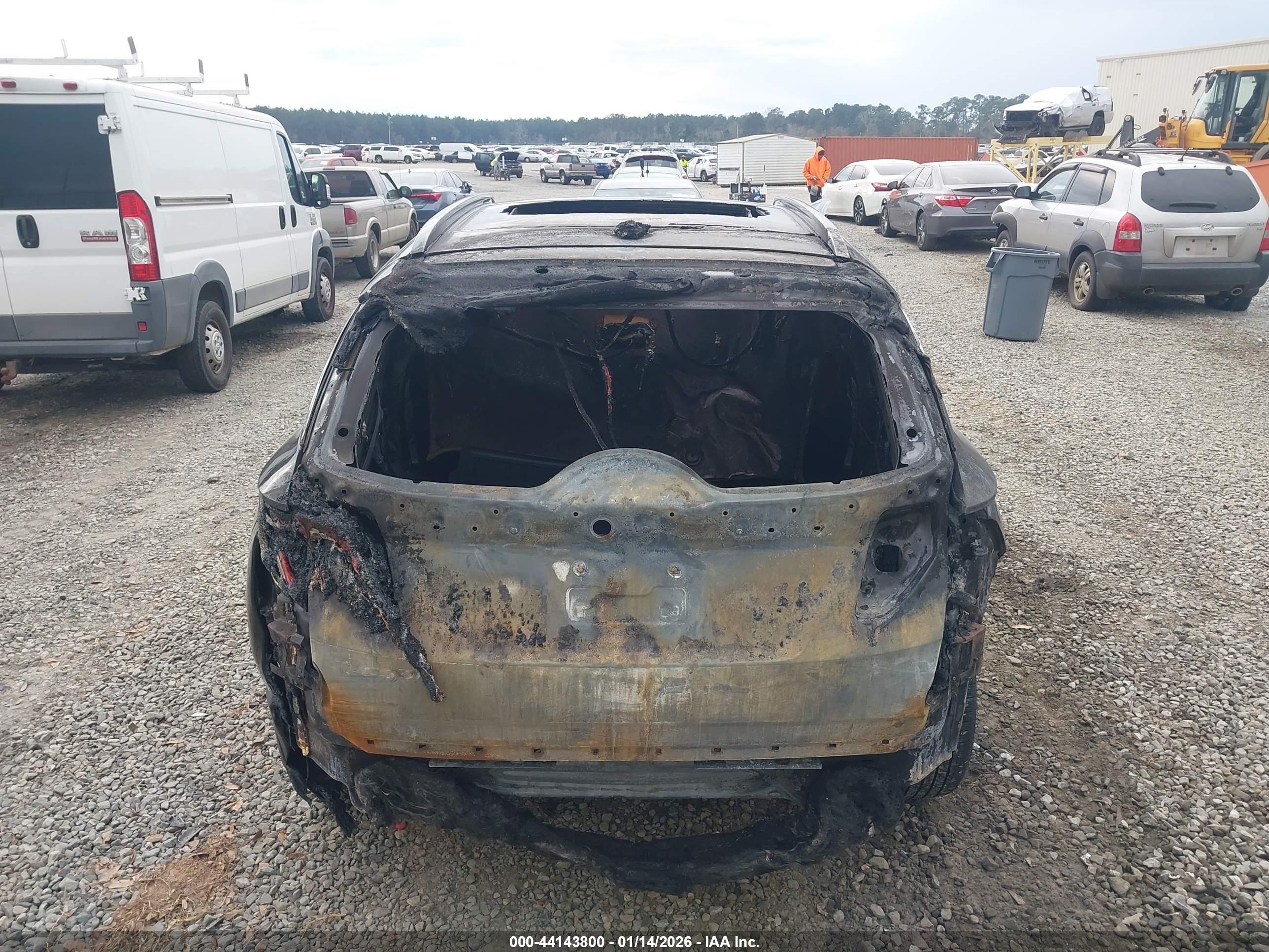 HYUNDAI TUCSON image 6