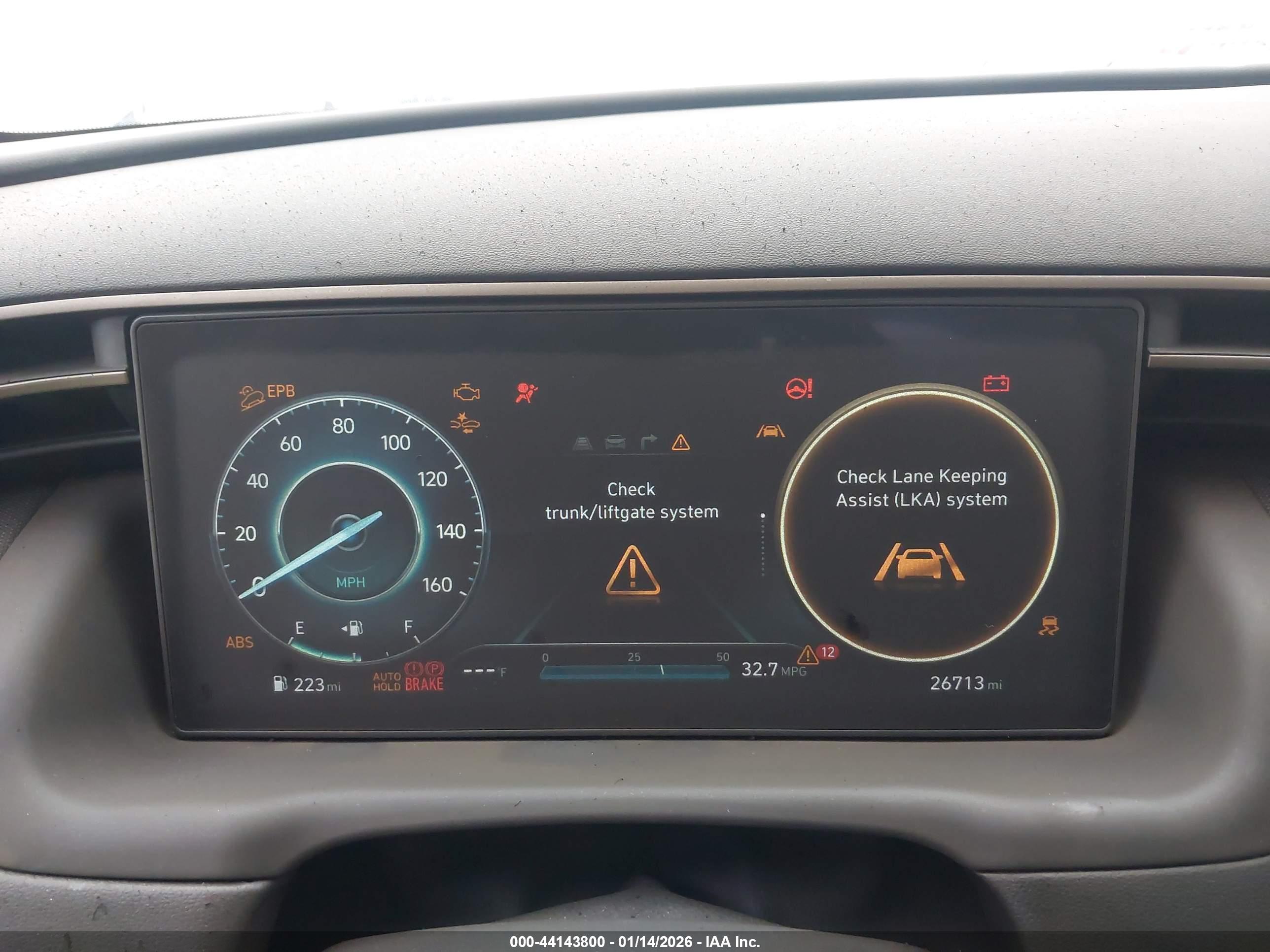 HYUNDAI TUCSON image 7