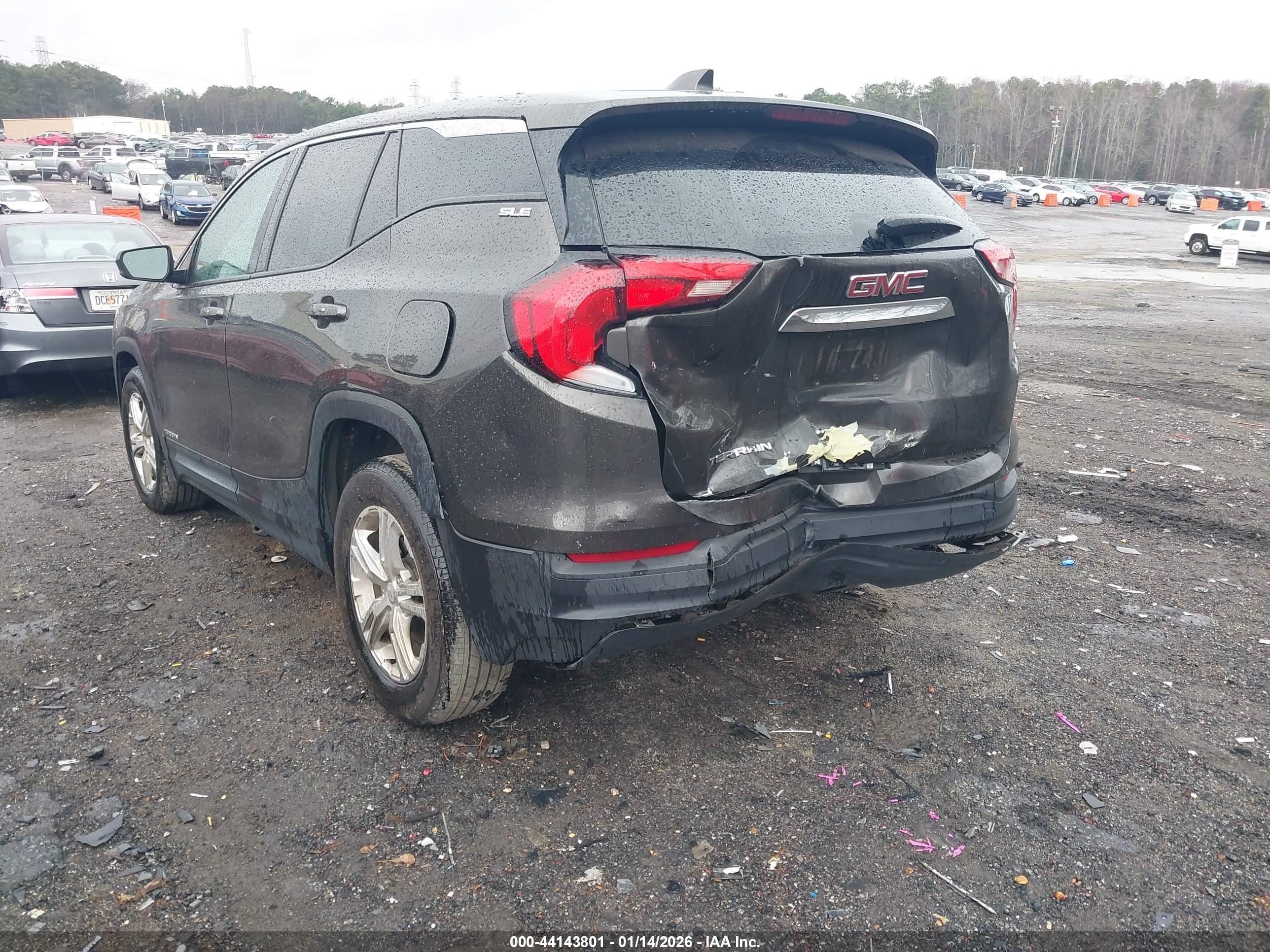 GMC TERRAIN image 3