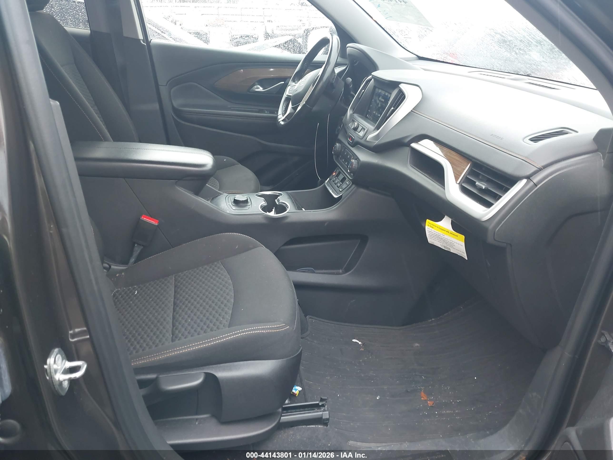 GMC TERRAIN image 5