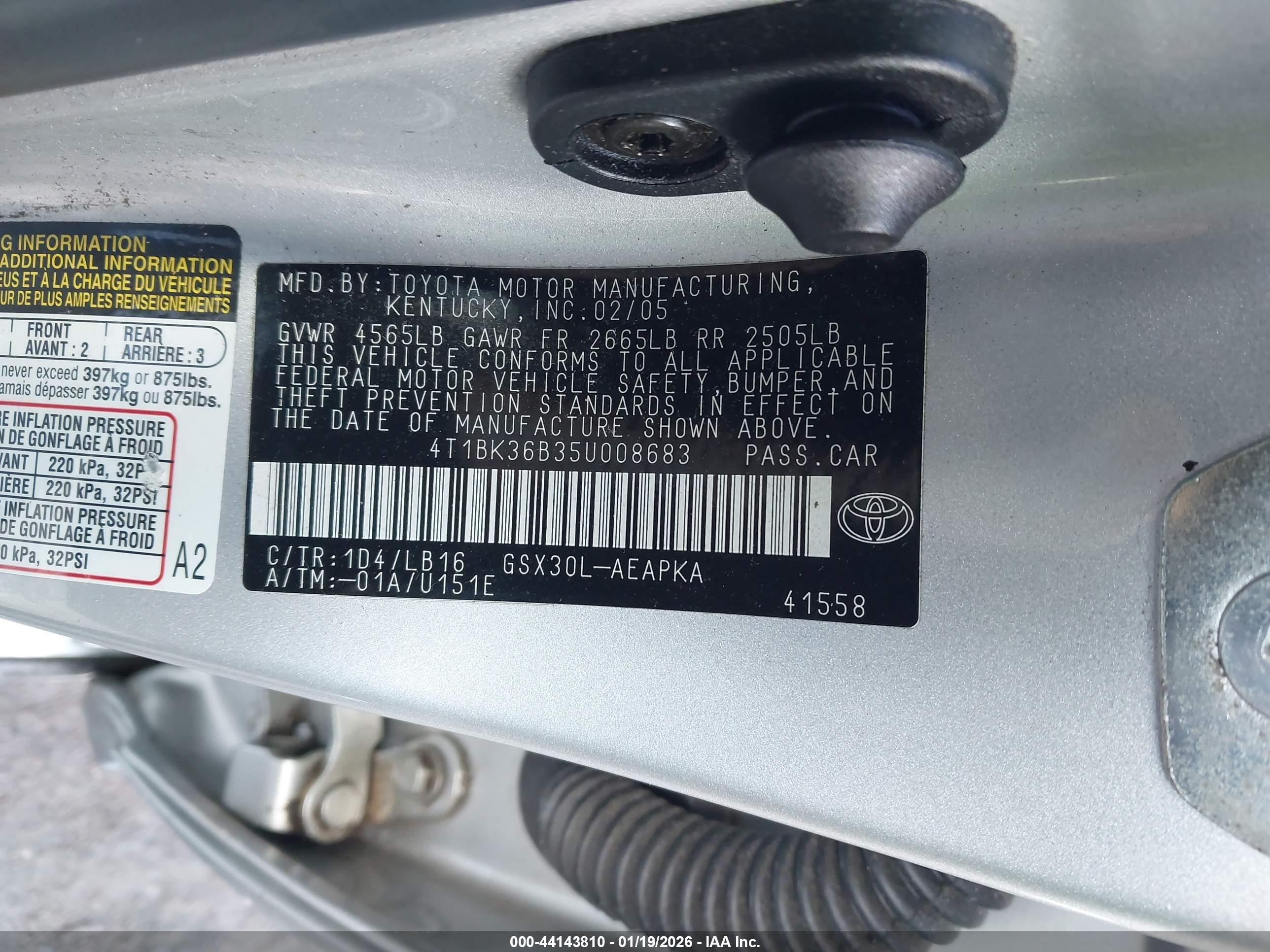 TOYOTA AVALON image 9
