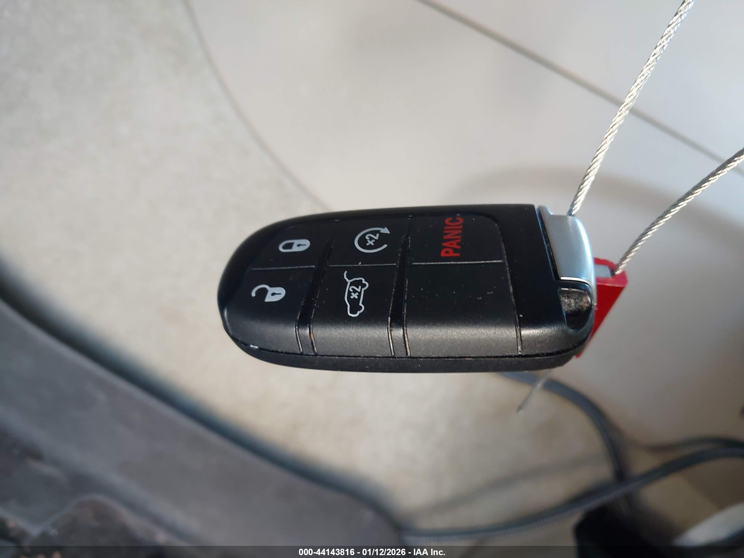 JEEP GRAND image 11