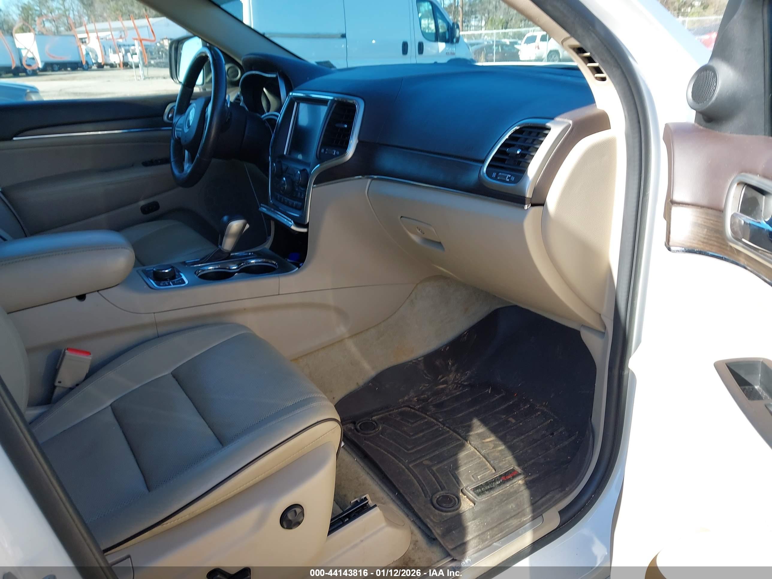JEEP GRAND image 5
