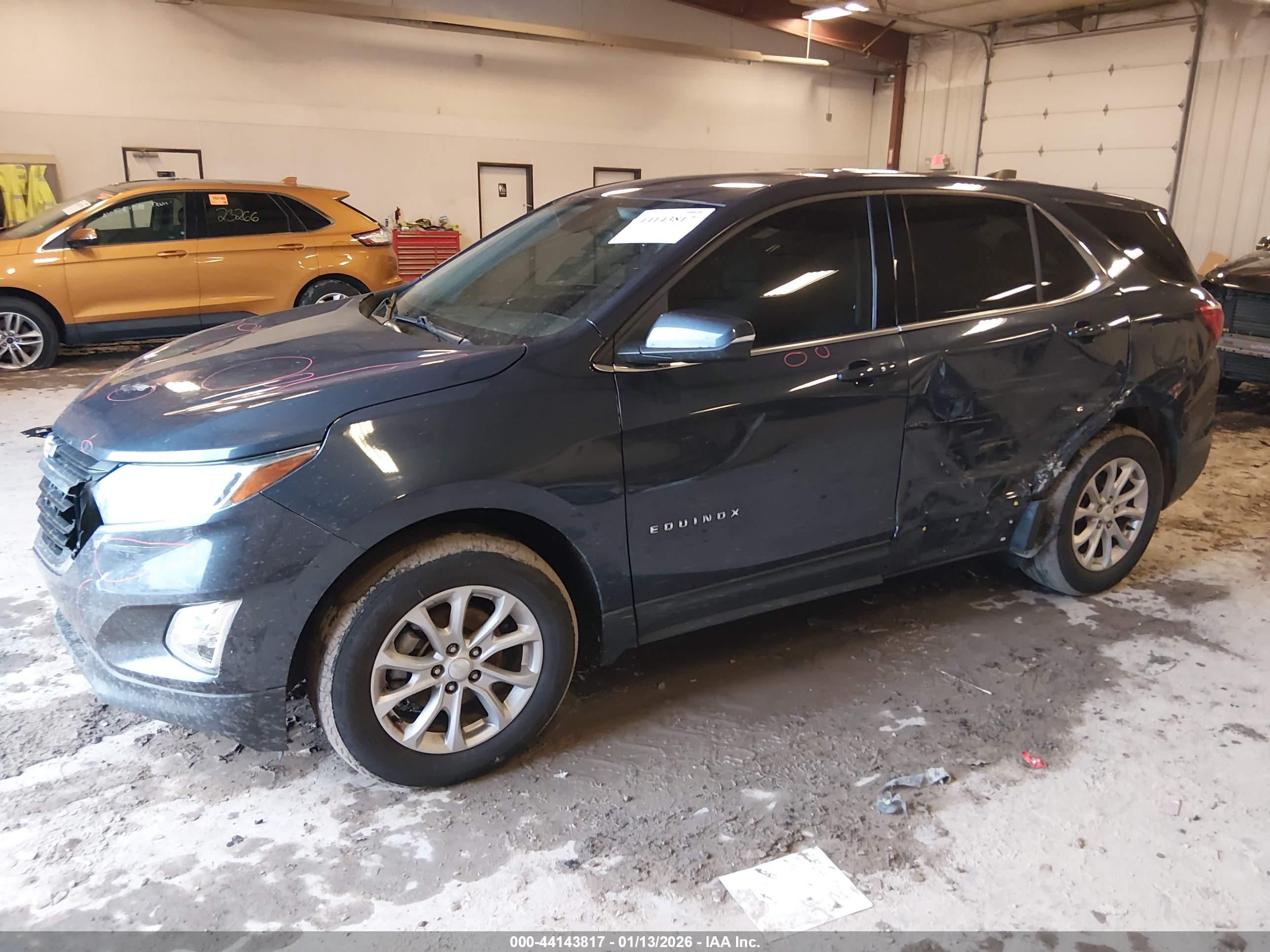 CHEVROLET EQUINOX image 2