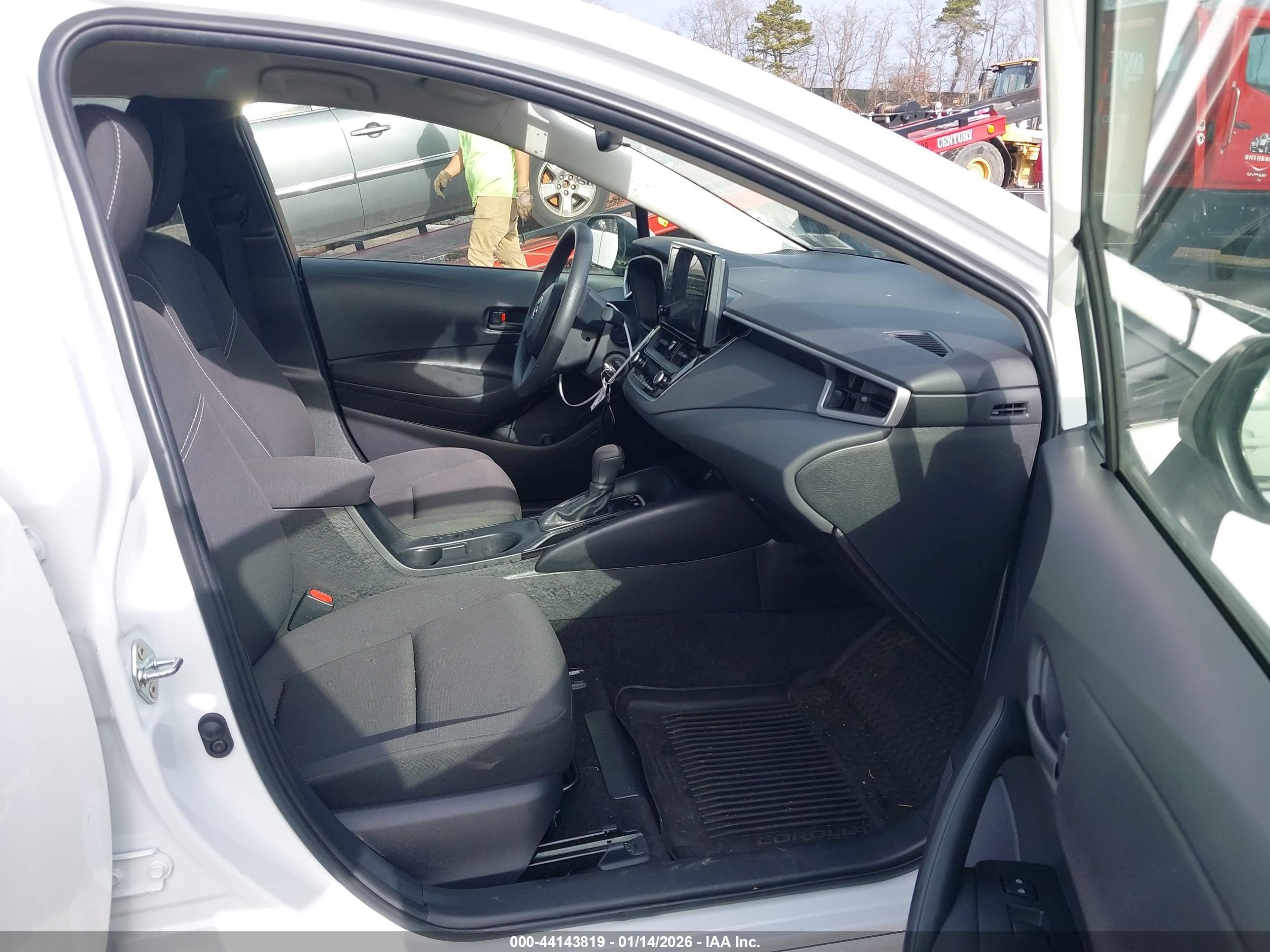 TOYOTA COROLLA image 5