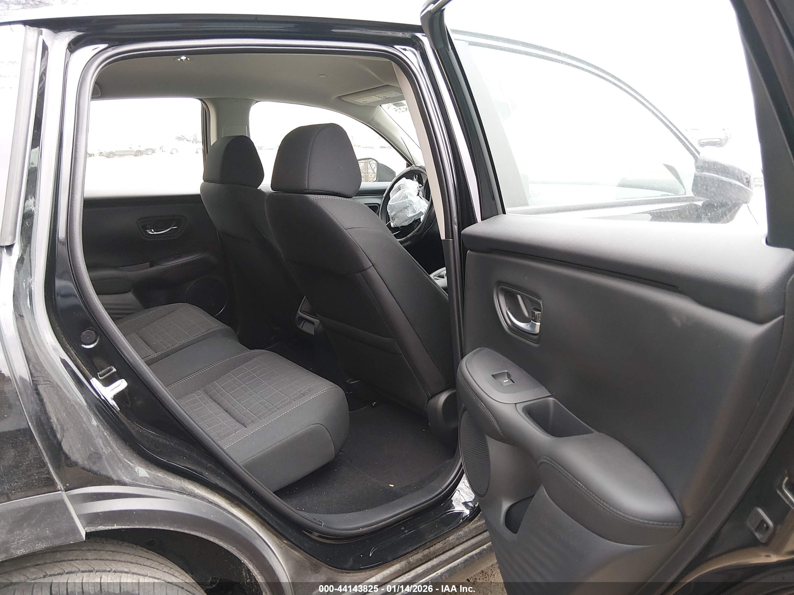 HONDA HR-V image 8