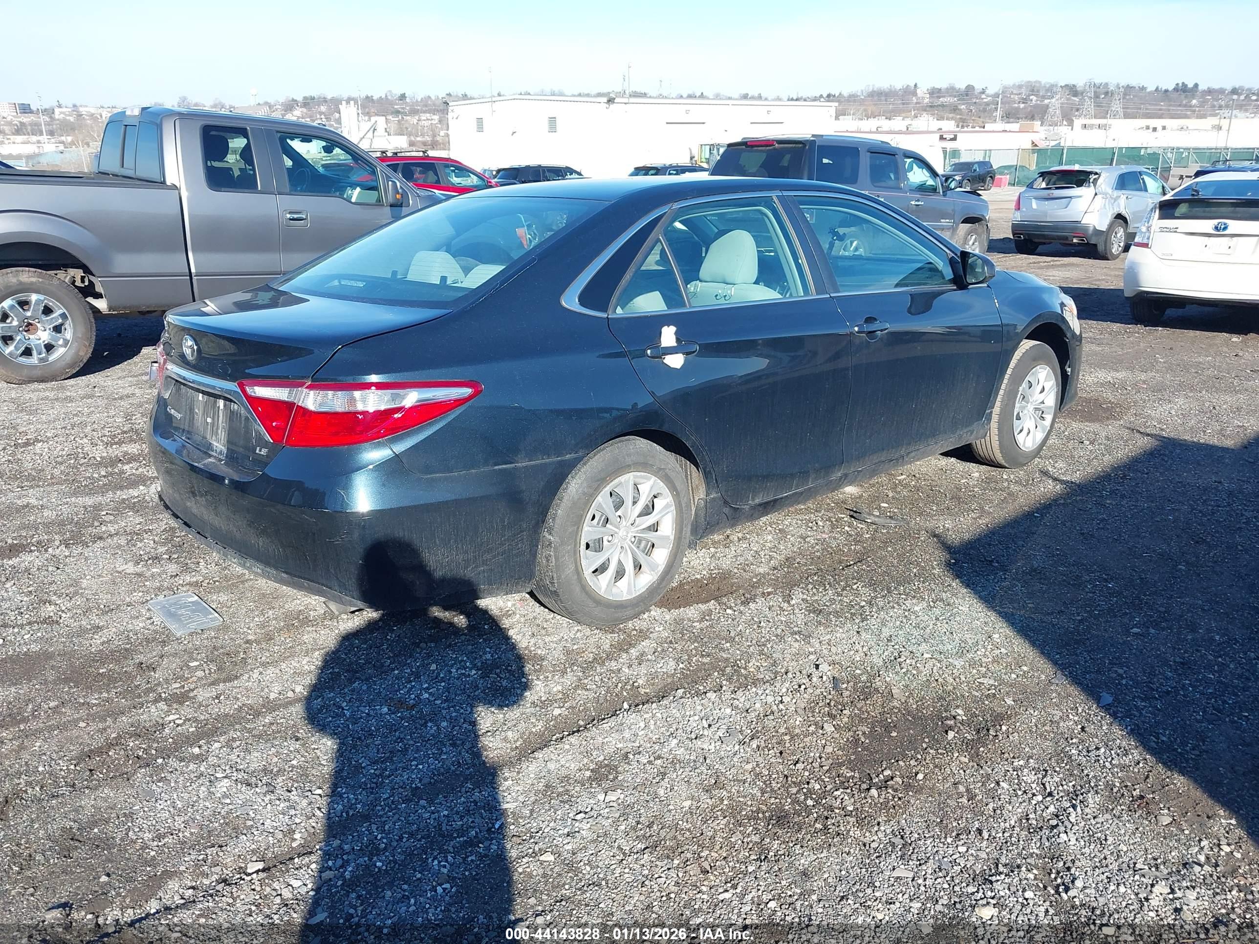 TOYOTA CAMRY image 4
