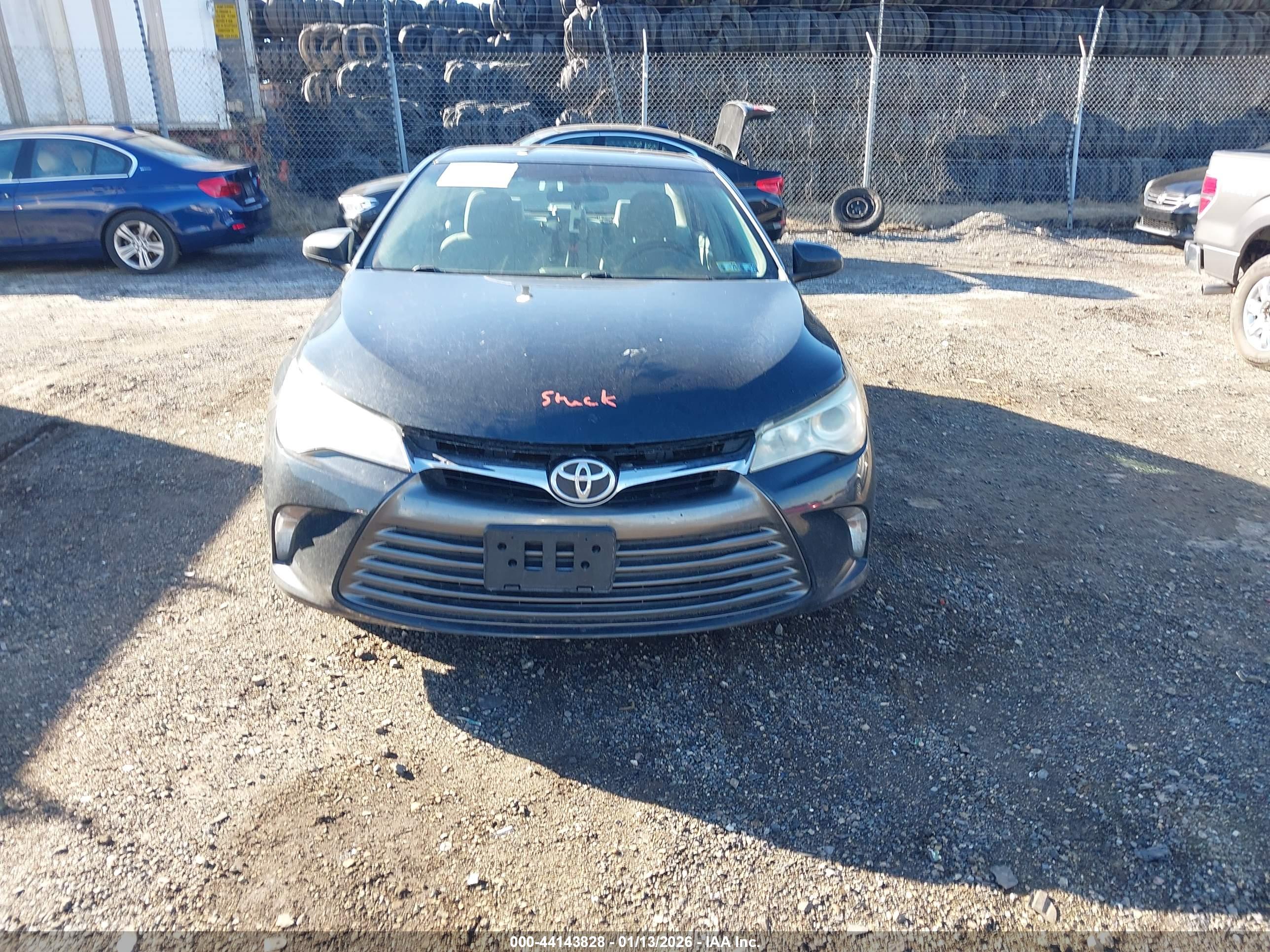 TOYOTA CAMRY image 6