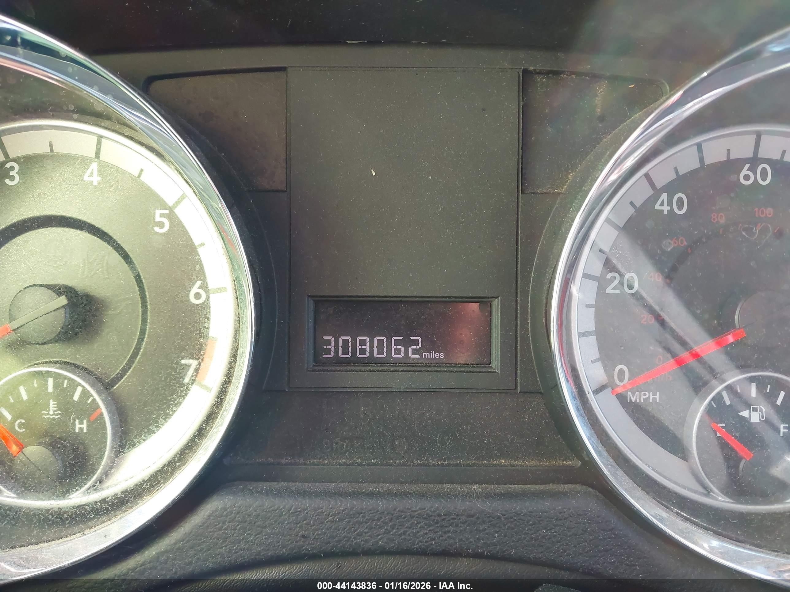 DODGE GRAND image 7