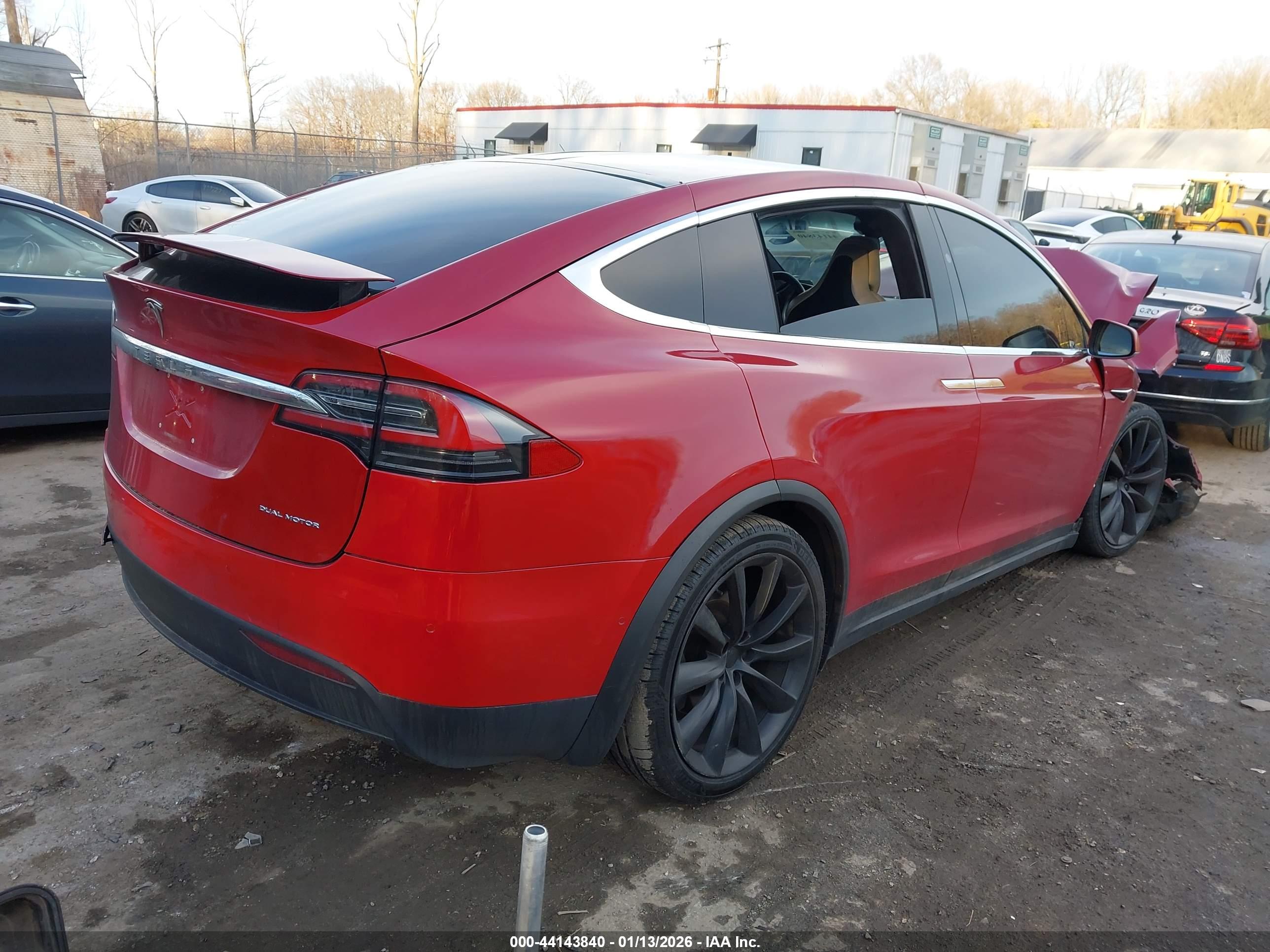TESLA MODEL image 4