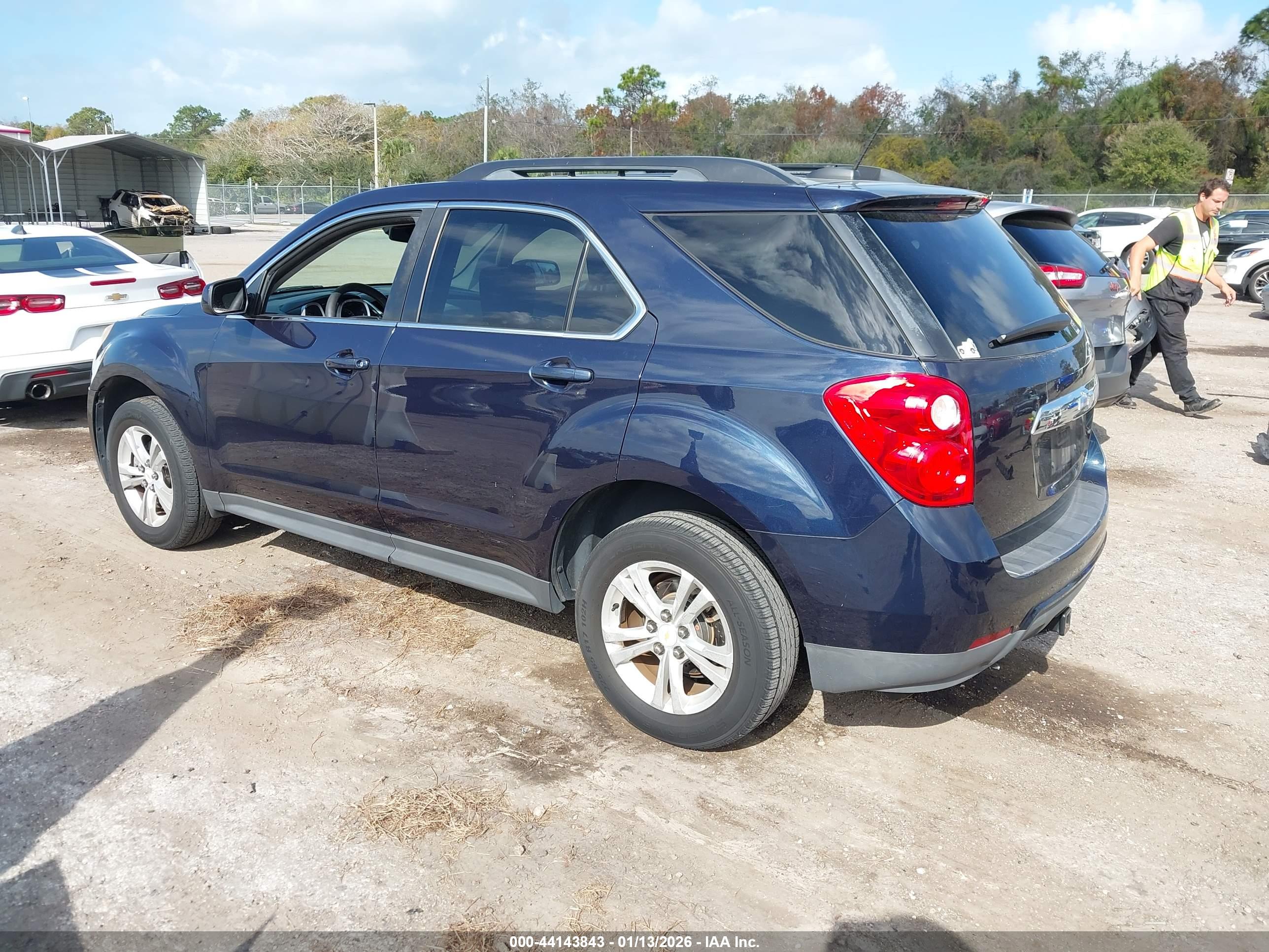 CHEVROLET EQUINOX image 3