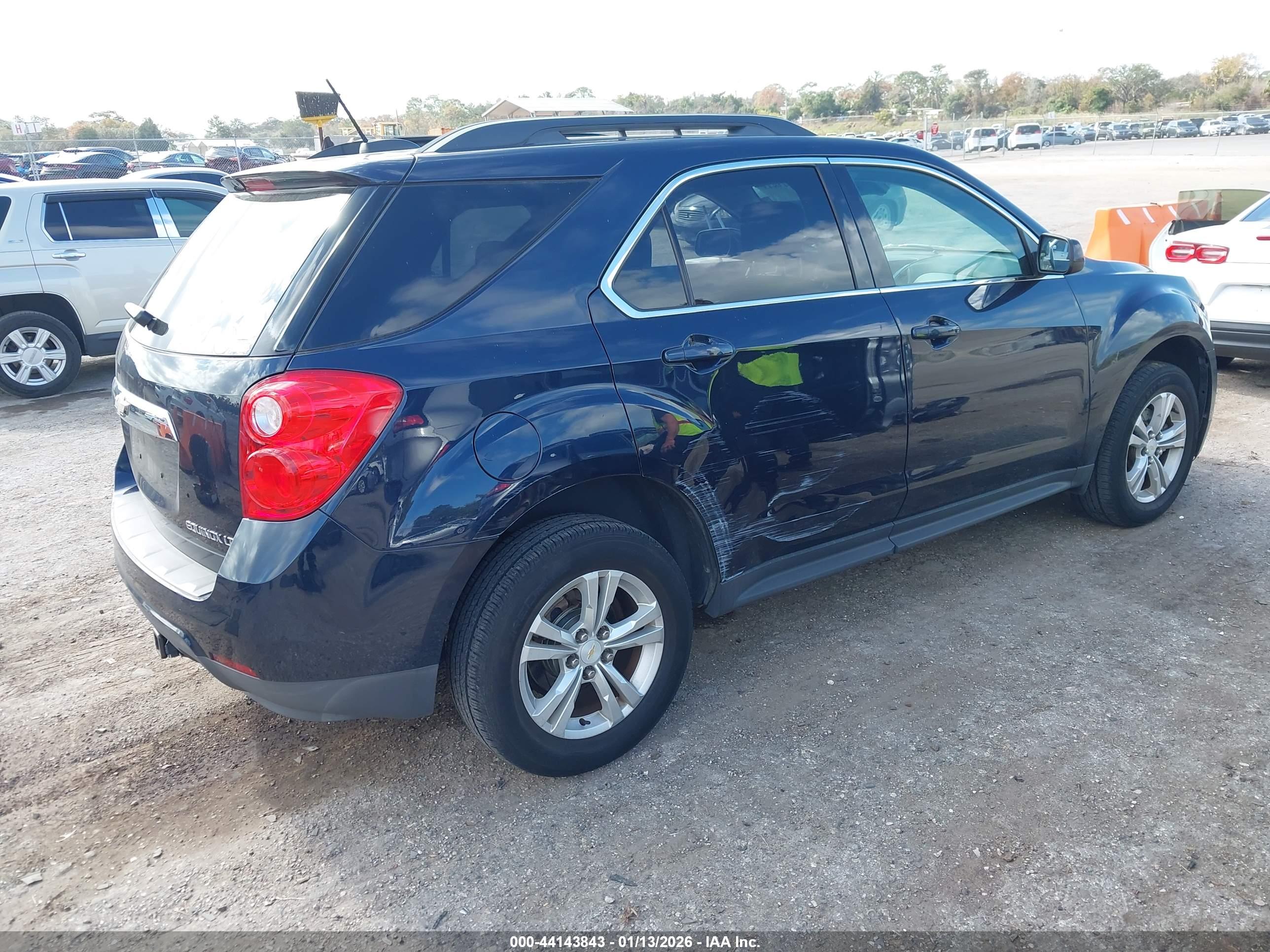 CHEVROLET EQUINOX image 4