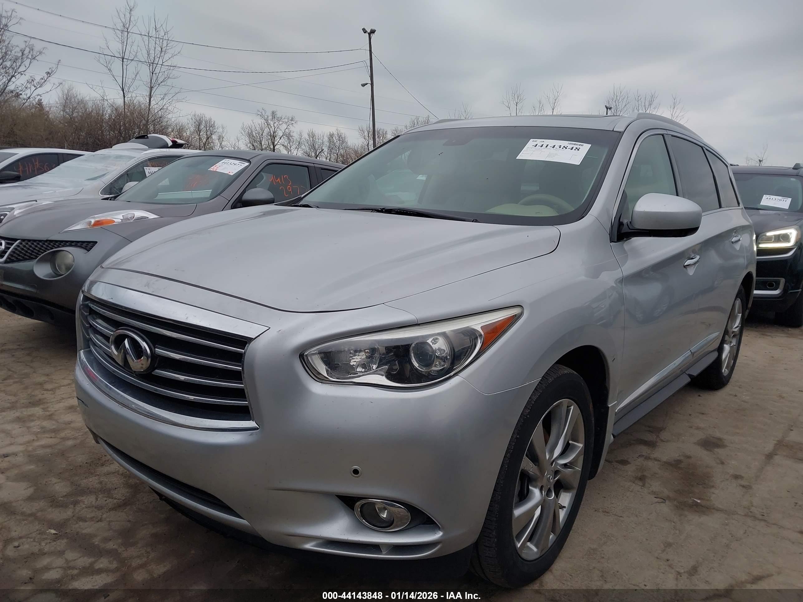 INFINITI JX35 image 2