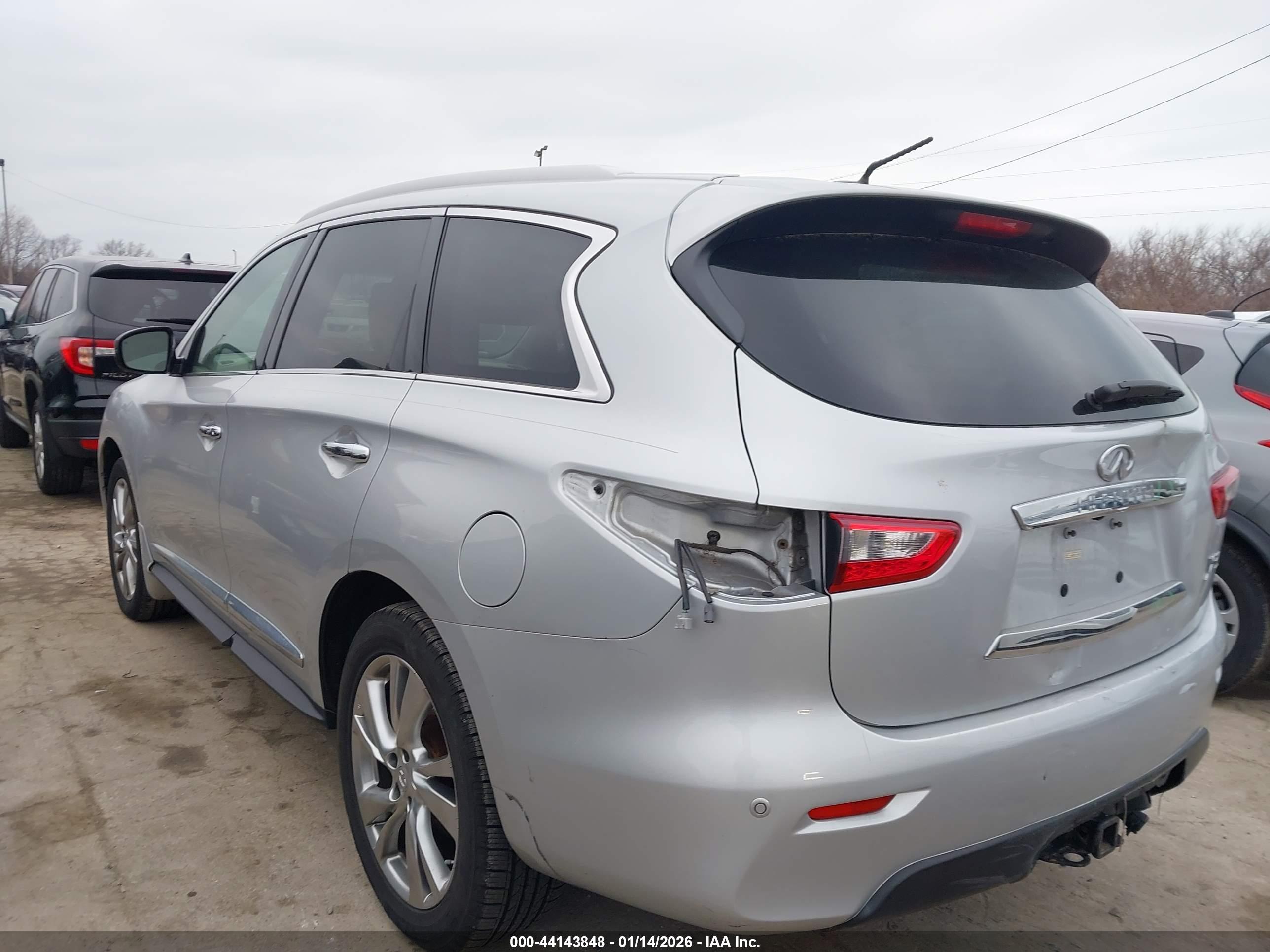 INFINITI JX35 image 3