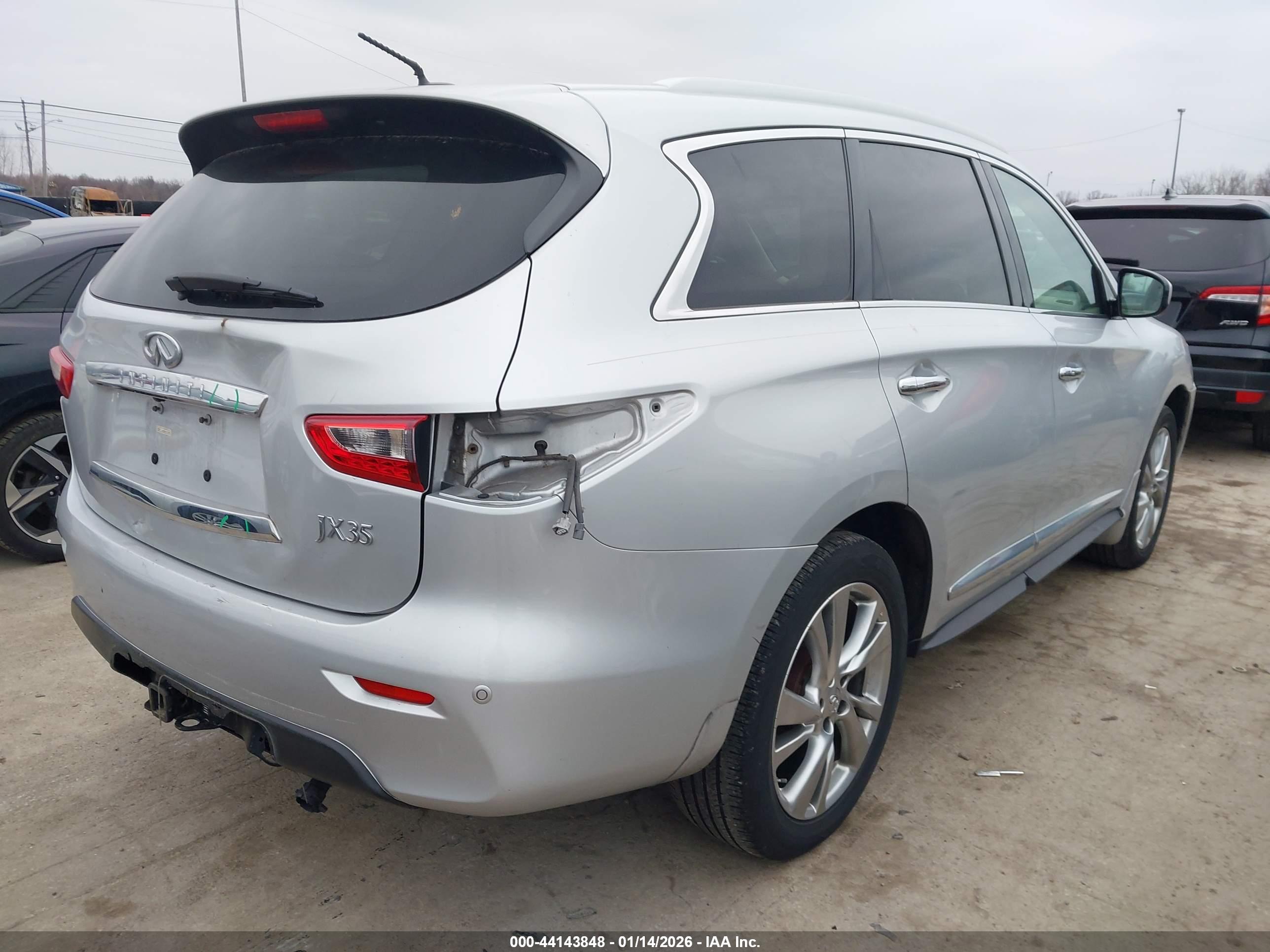 INFINITI JX35 image 4