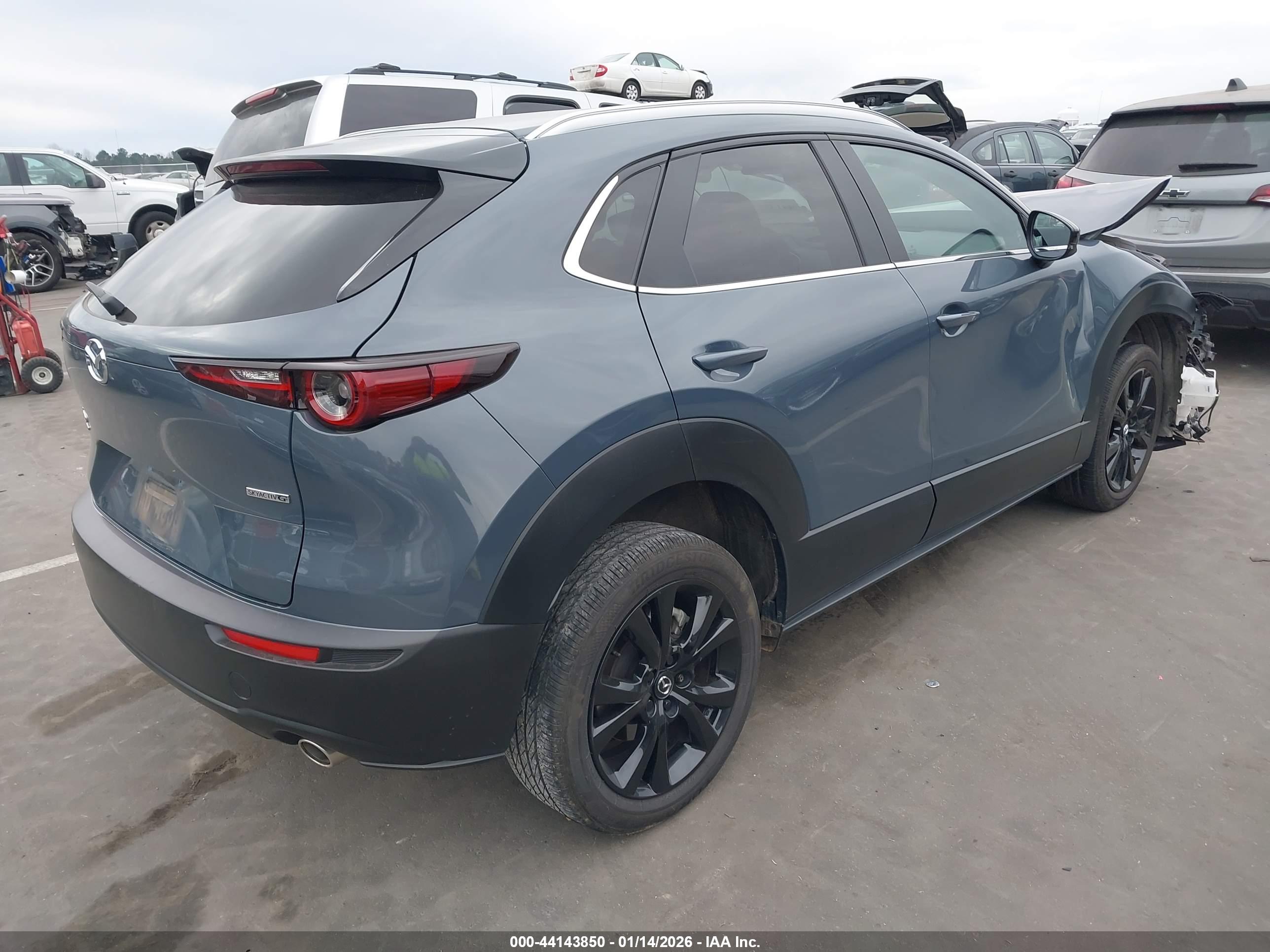 MAZDA CX-30 image 4