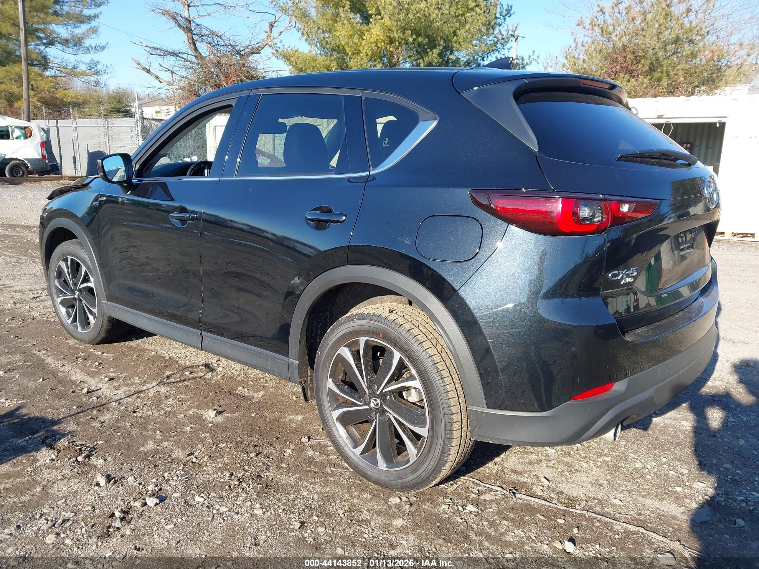 MAZDA CX-5 image 3