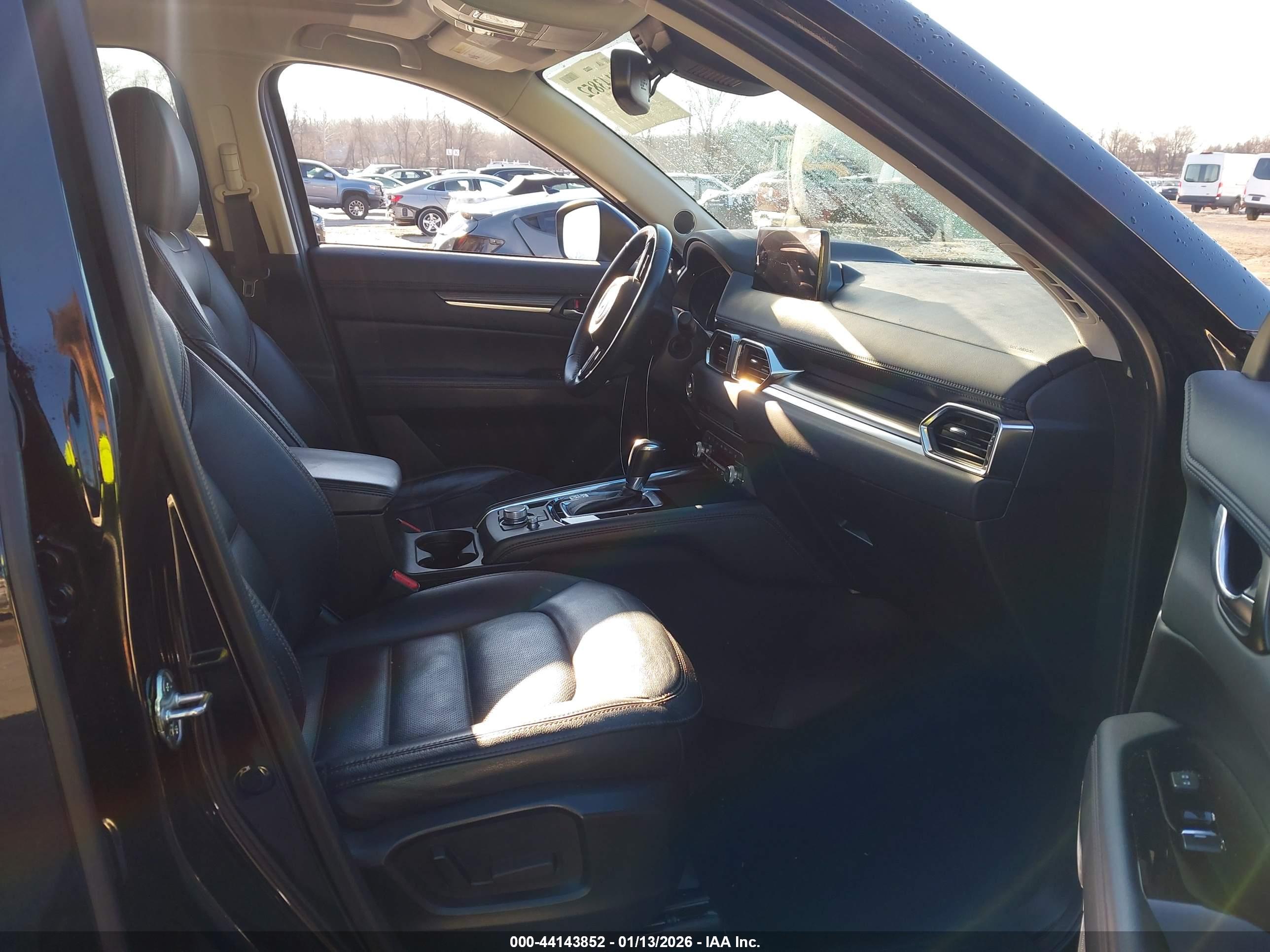 MAZDA CX-5 image 5