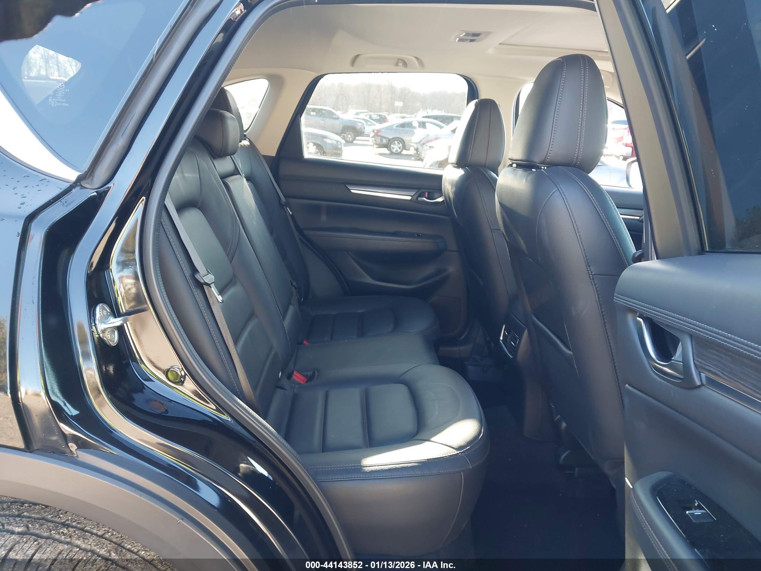 MAZDA CX-5 image 8