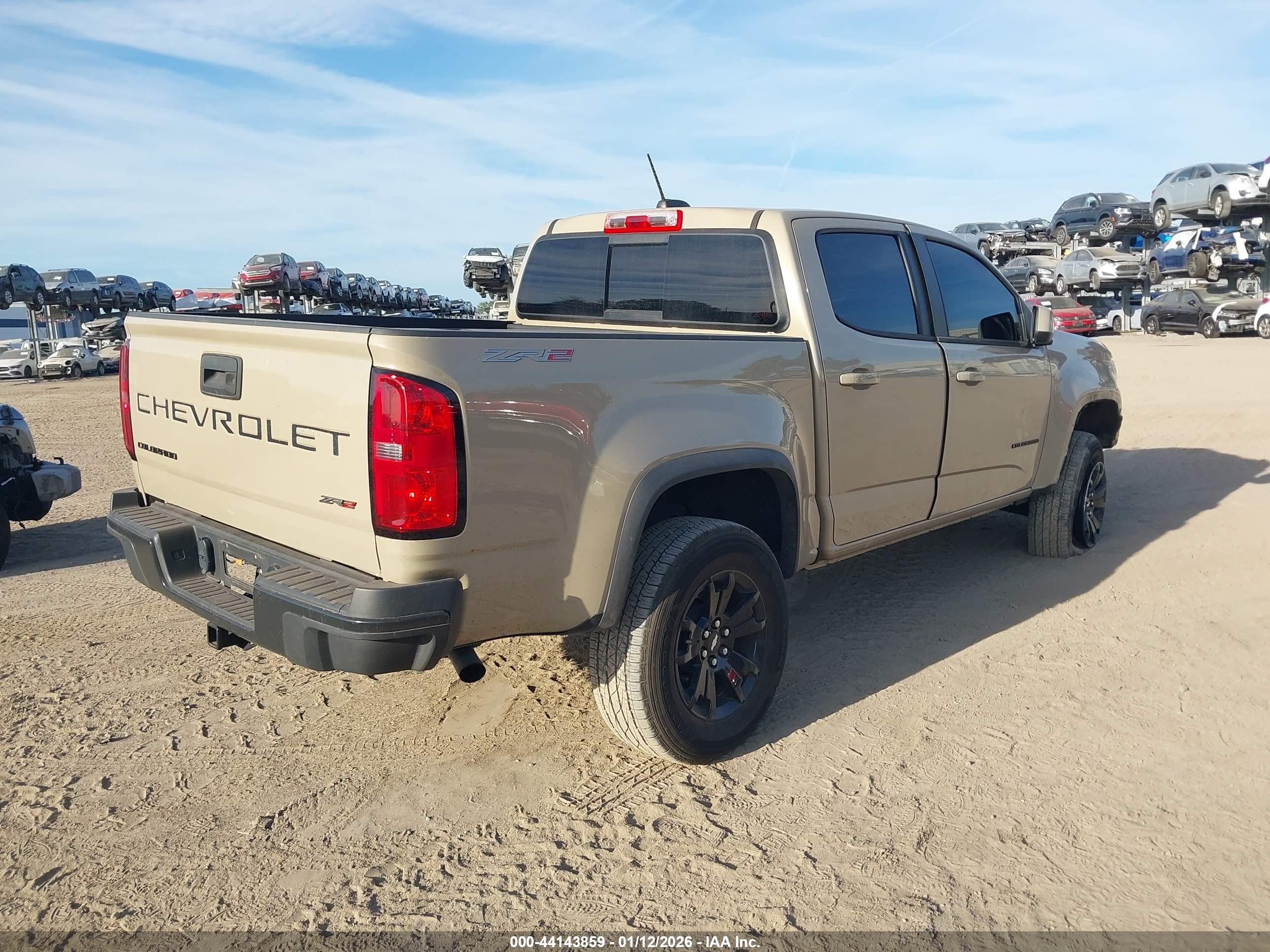 CHEVROLET COLORADO image 4