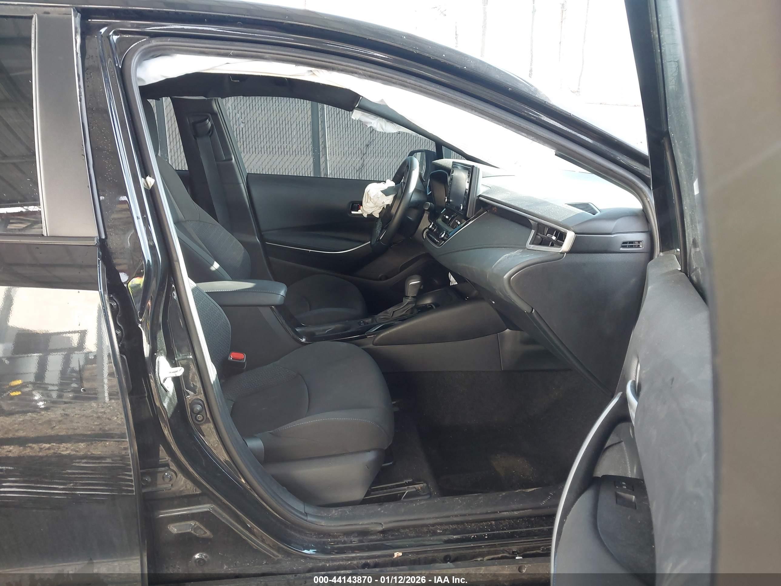TOYOTA COROLLA image 5