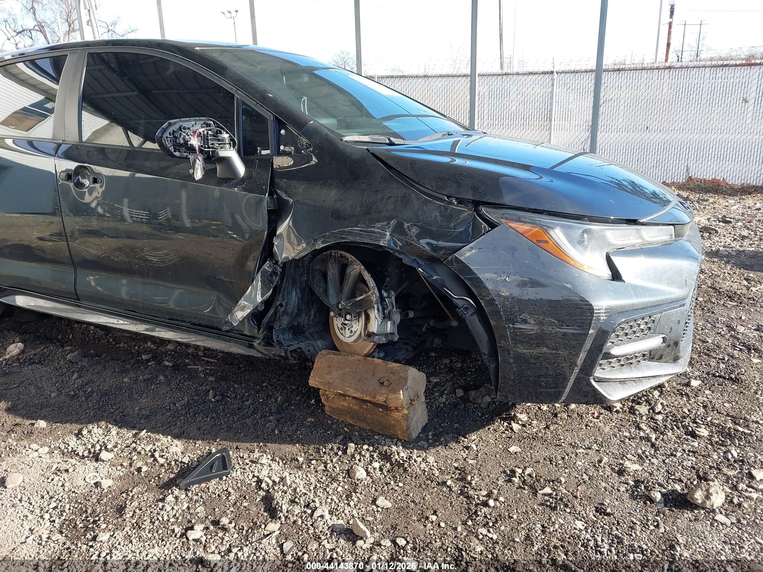 TOYOTA COROLLA image 6
