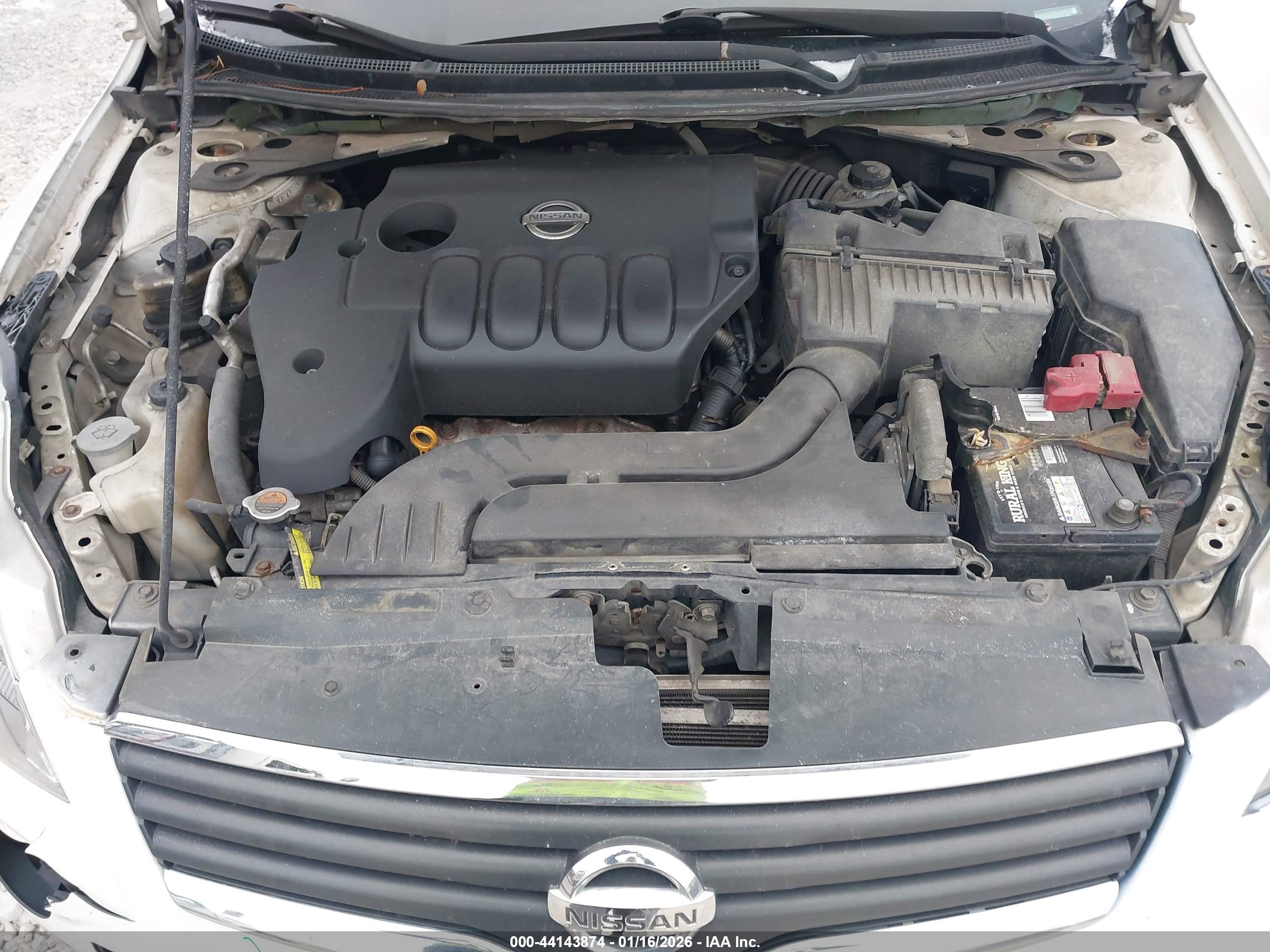 NISSAN ALTIMA image 10