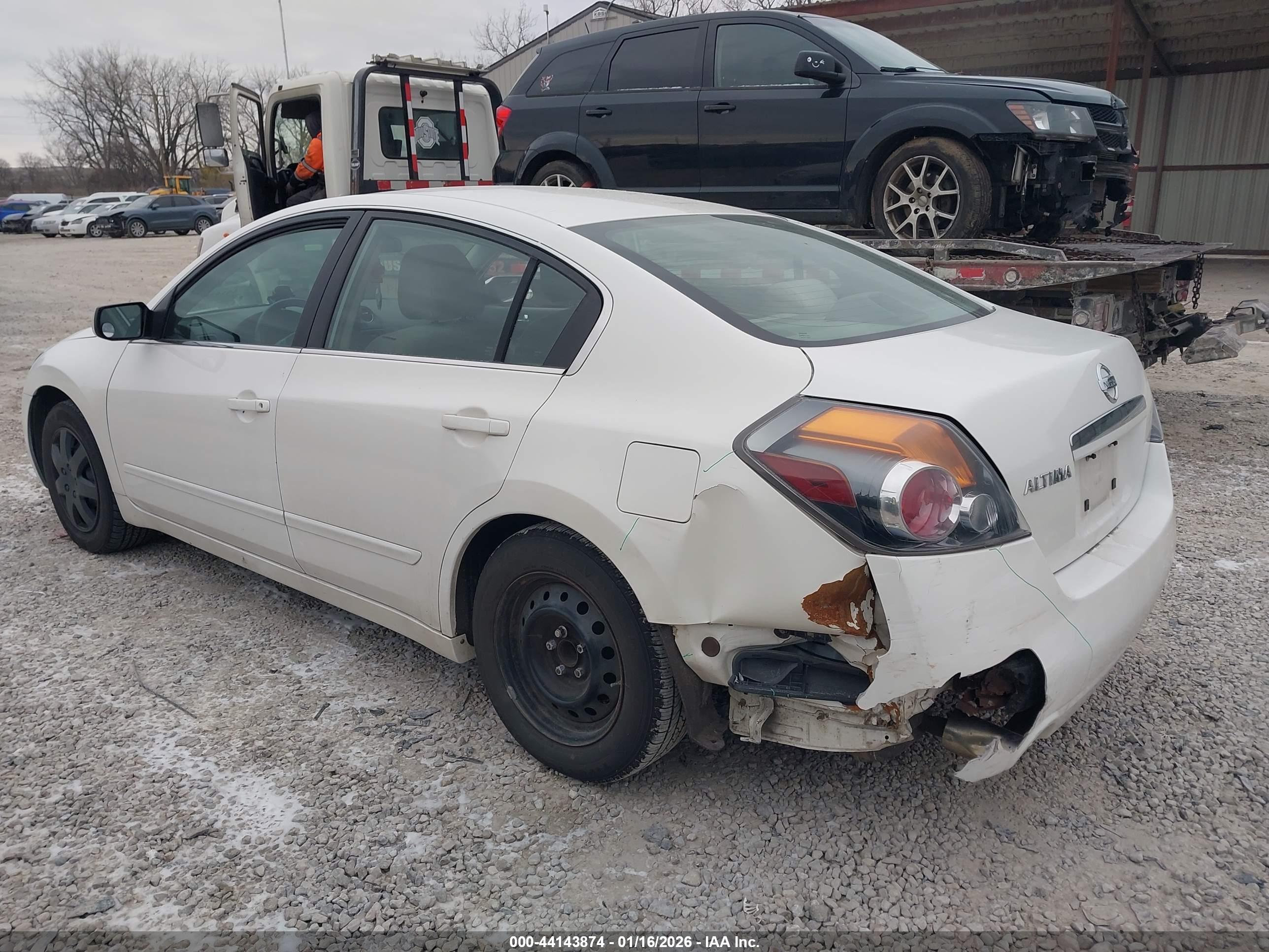 NISSAN ALTIMA image 3