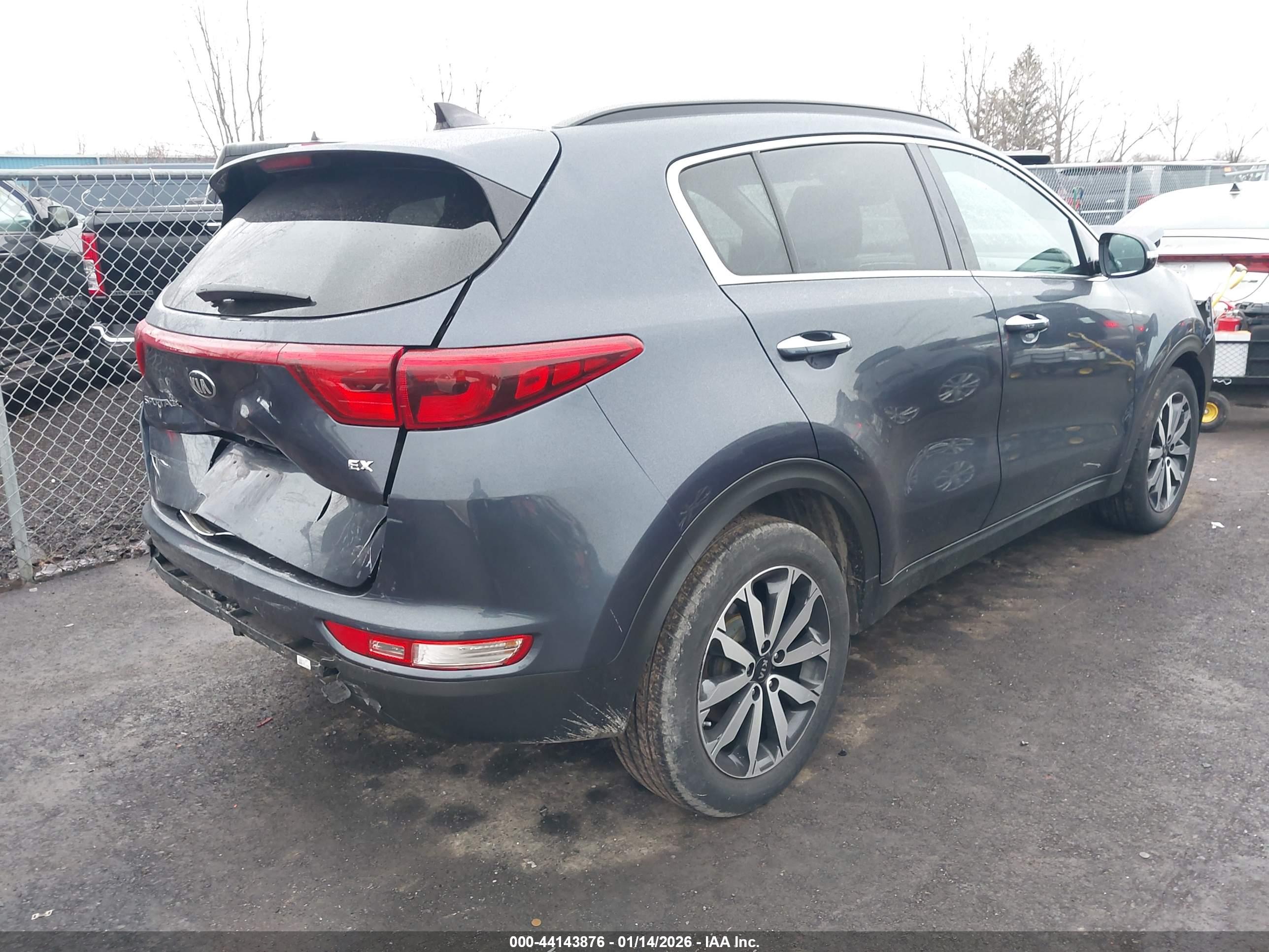 KIA SPORTAGE image 4