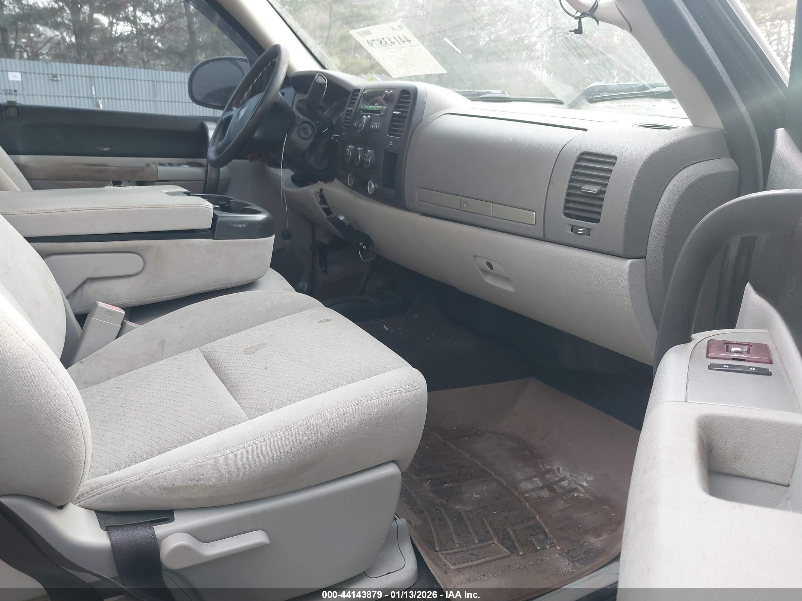 GMC SIERRA image 5