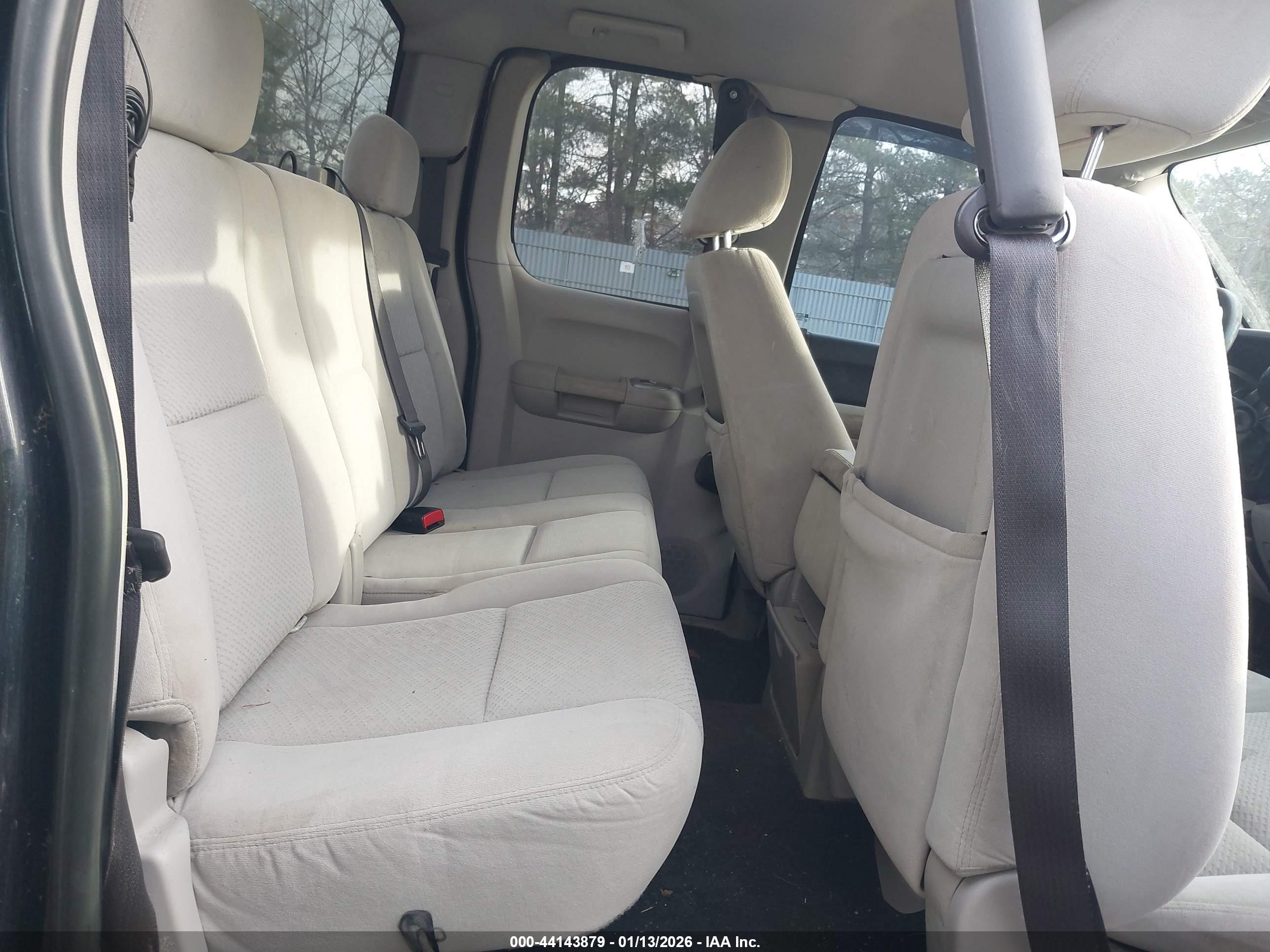 GMC SIERRA image 8