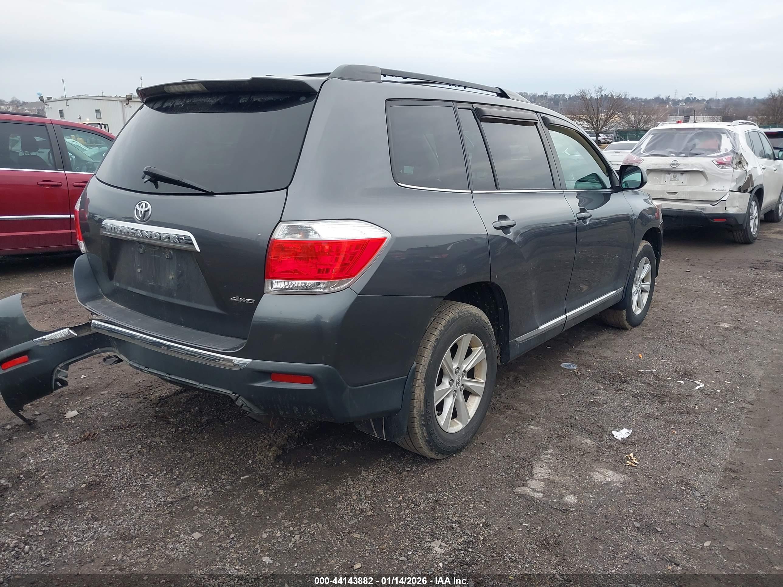 TOYOTA HIGHLANDER image 4