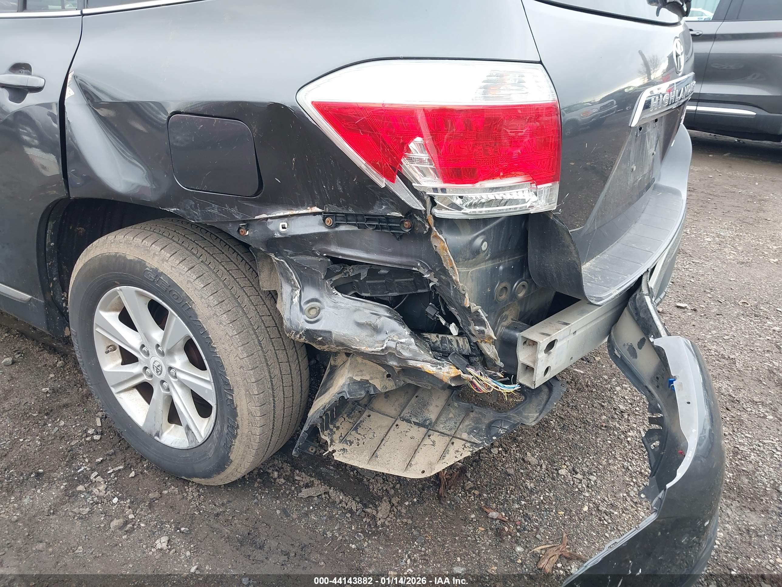 TOYOTA HIGHLANDER image 6
