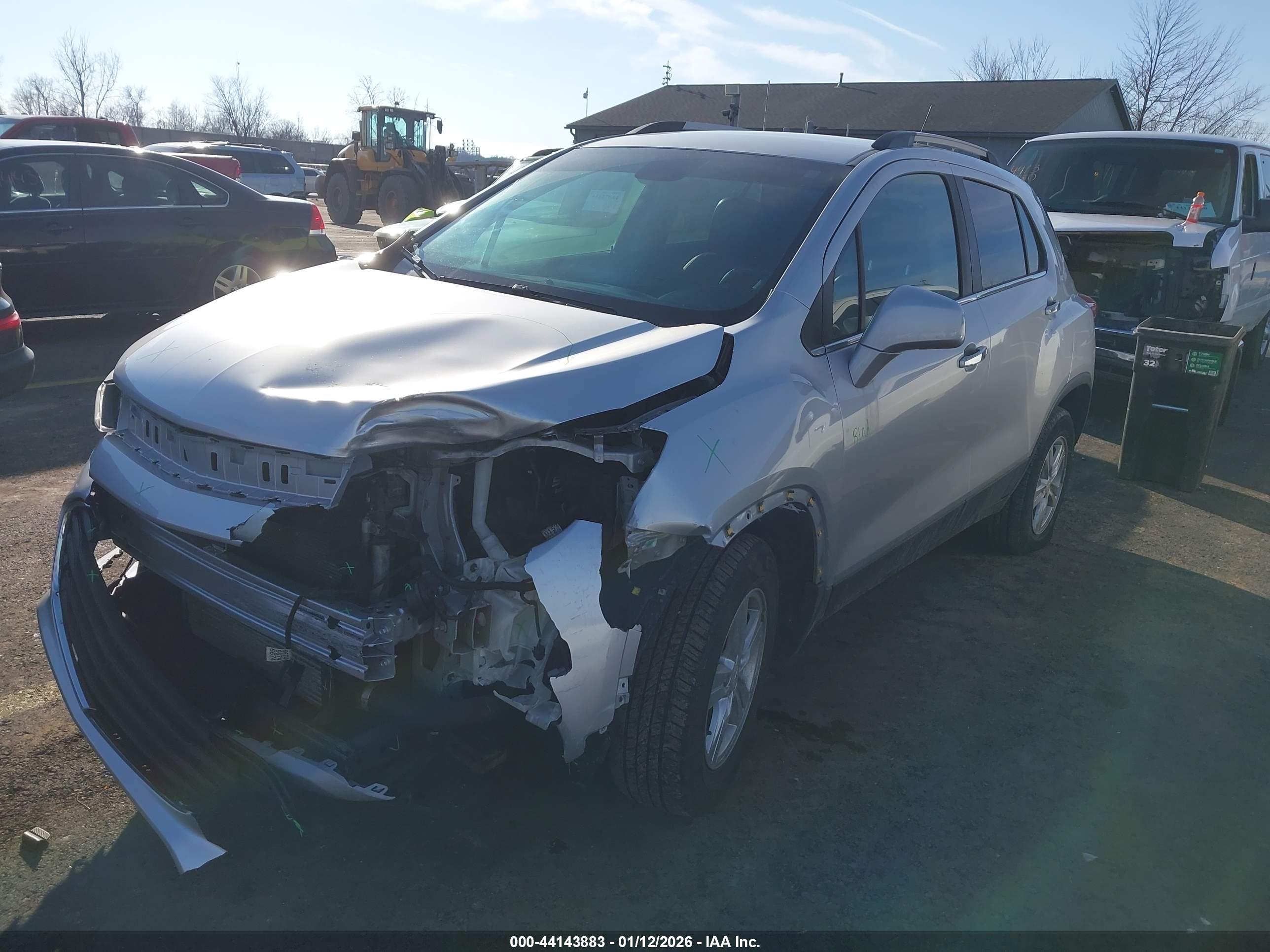 CHEVROLET TRAX image 2