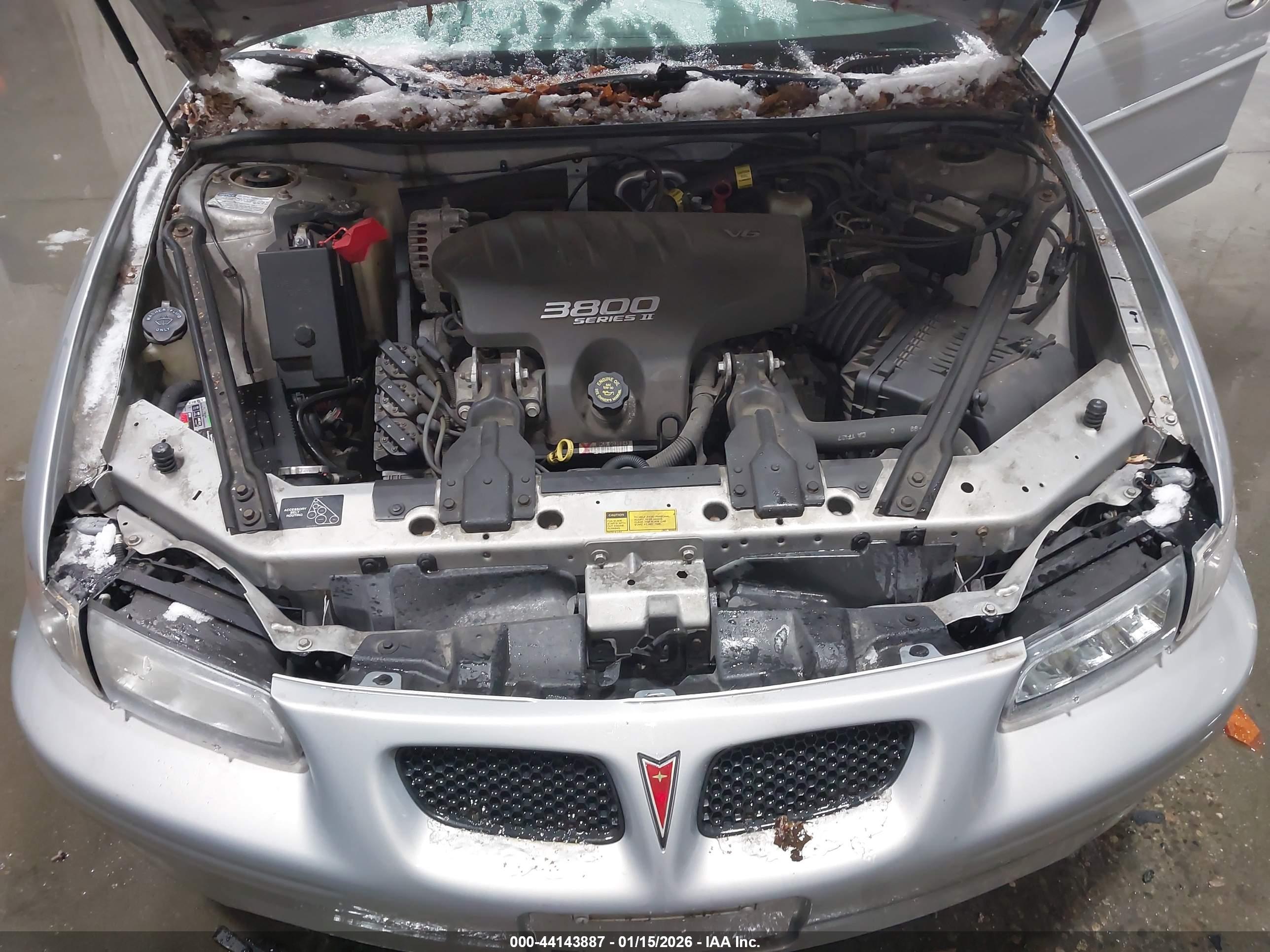 PONTIAC GRAND image 10