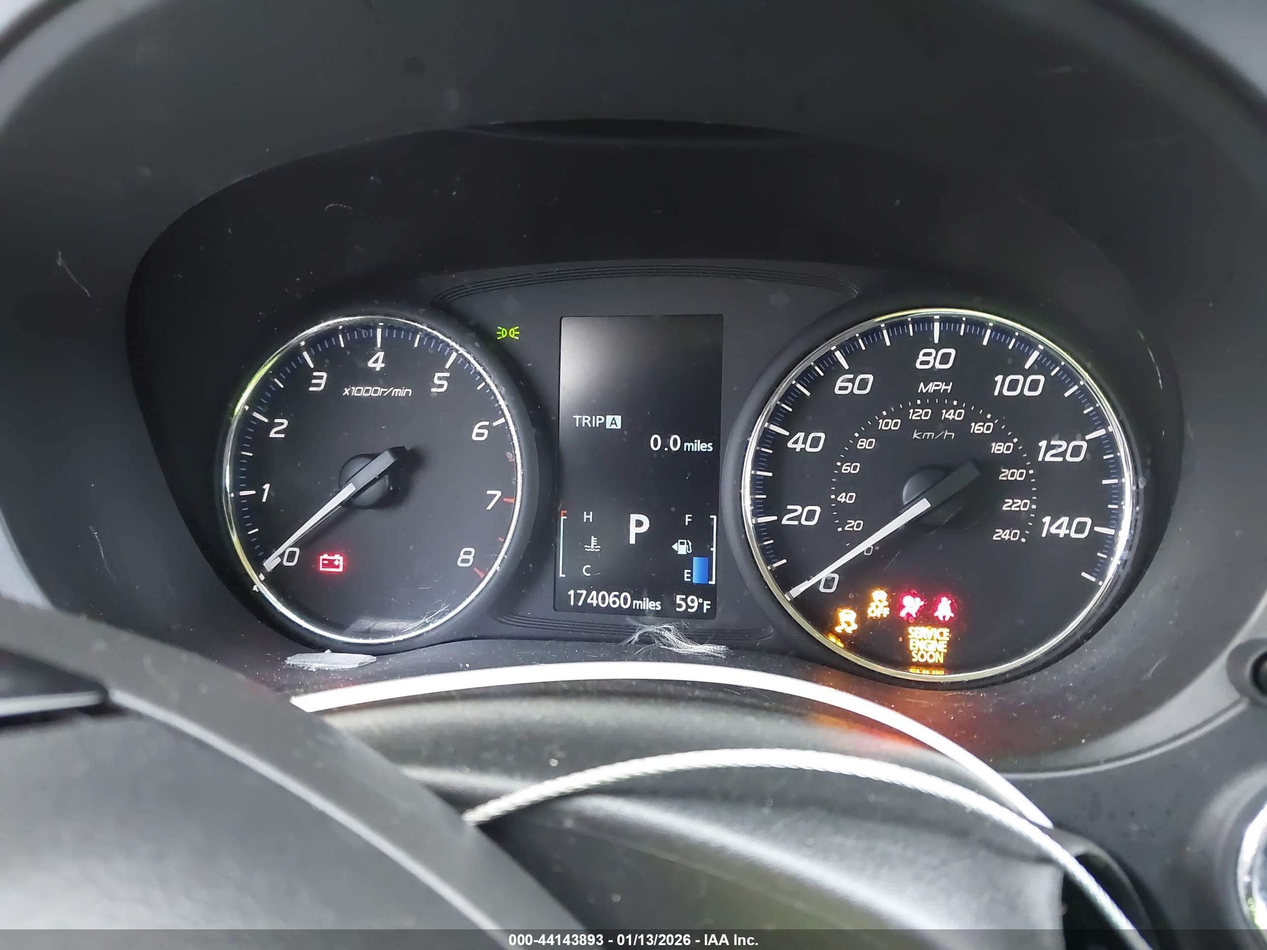 MITSUBISHI OUTLANDER image 7