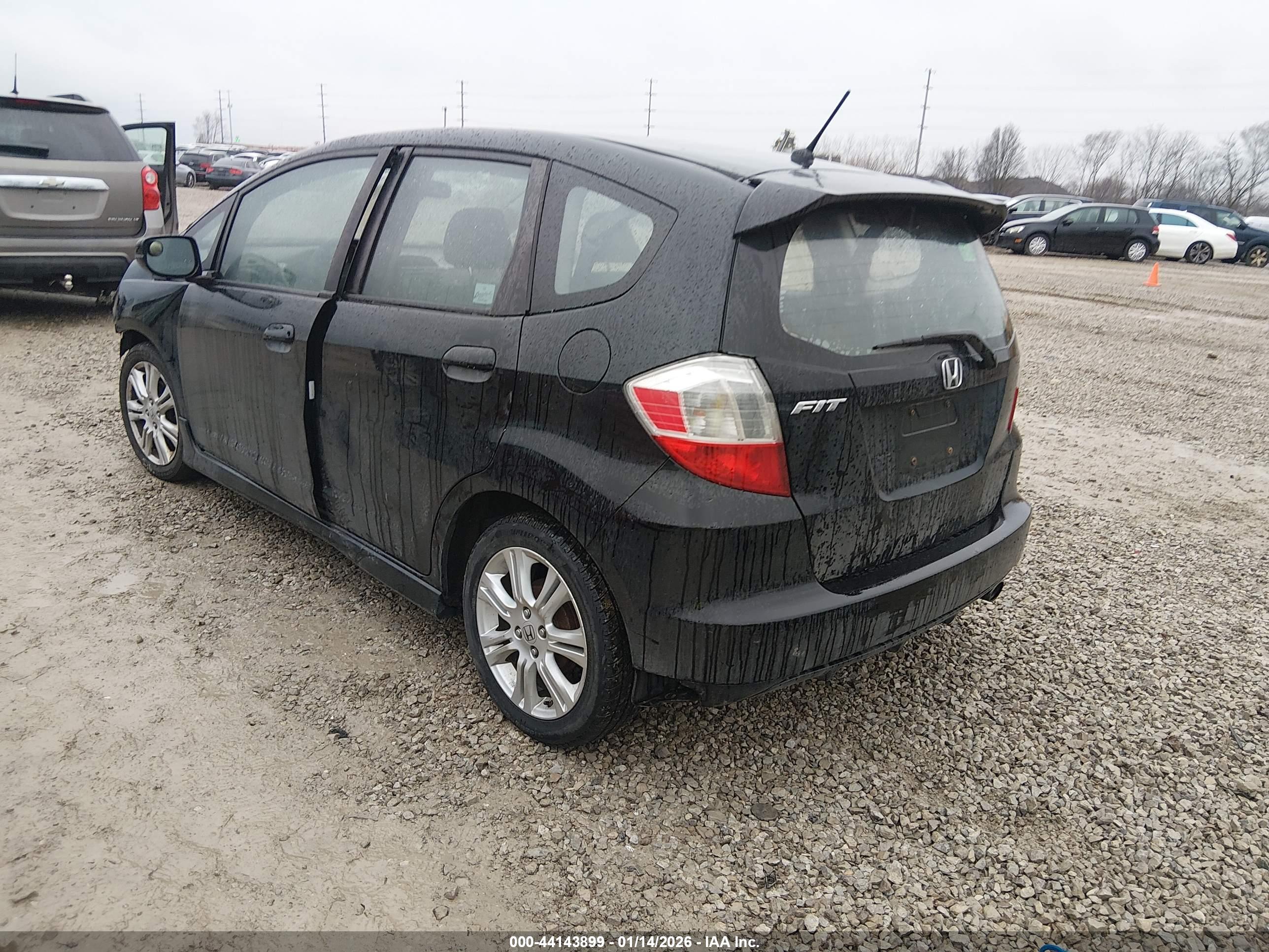 HONDA FIT image 3