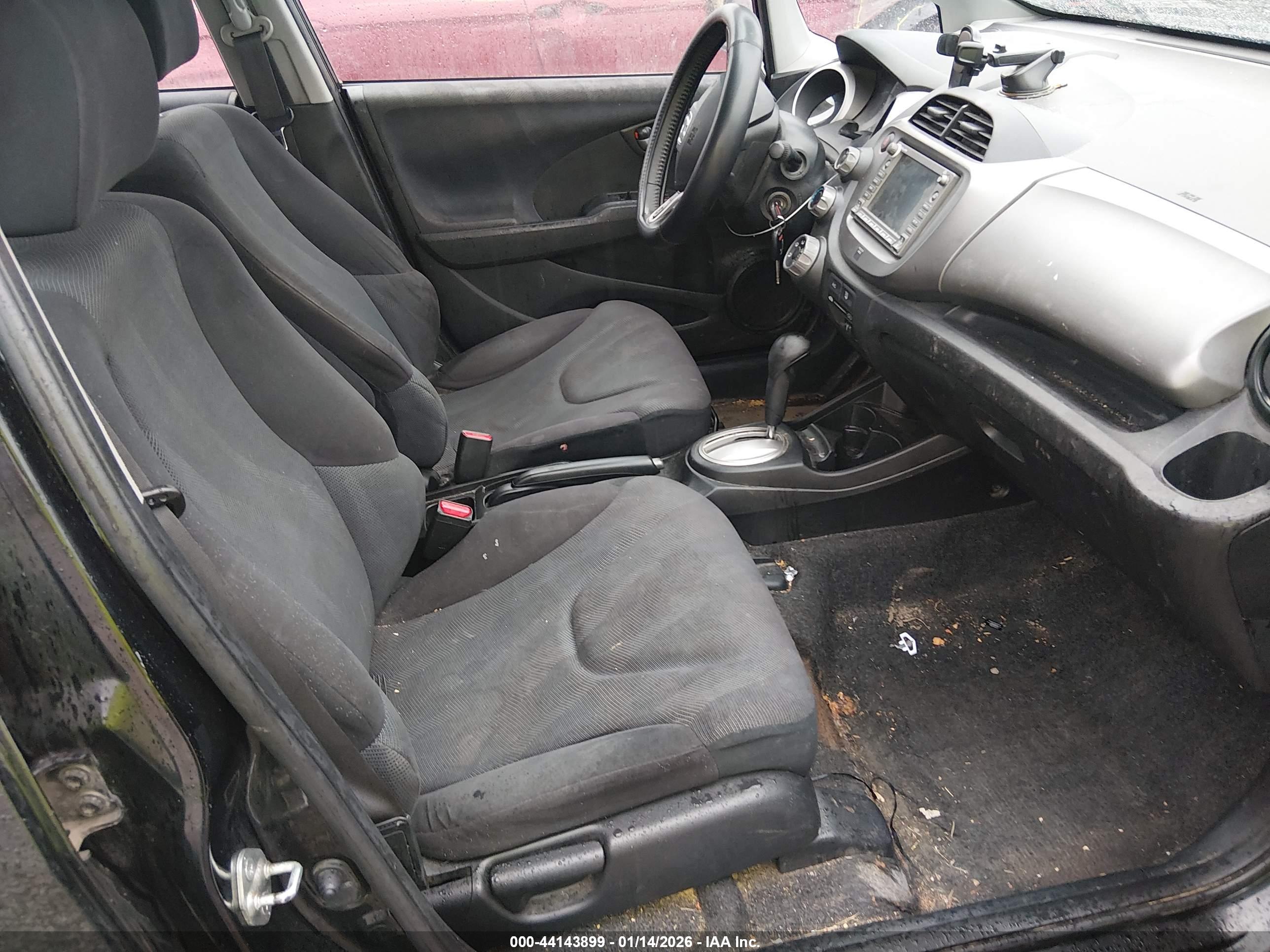 HONDA FIT image 5