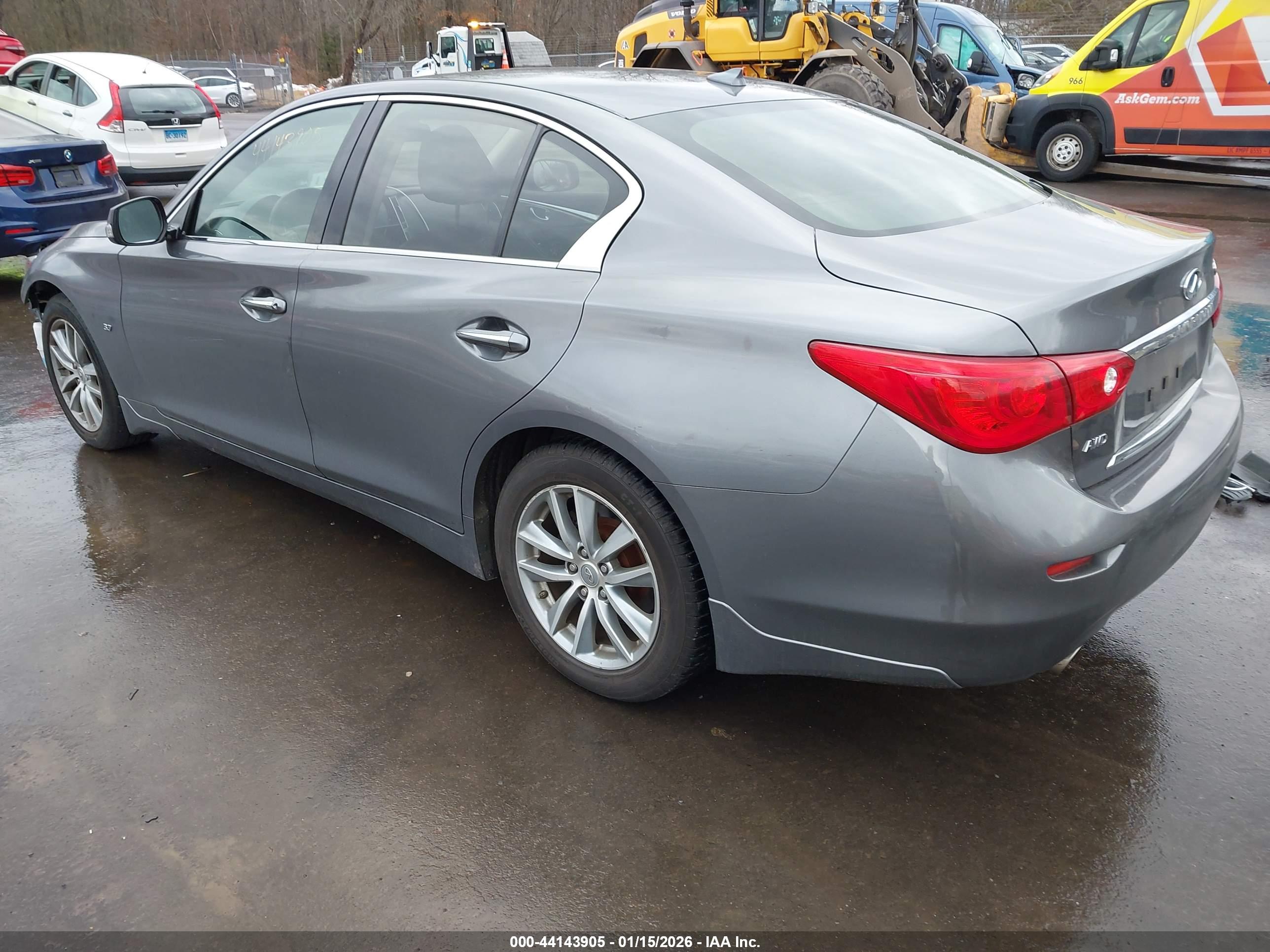 INFINITI Q50 image 3