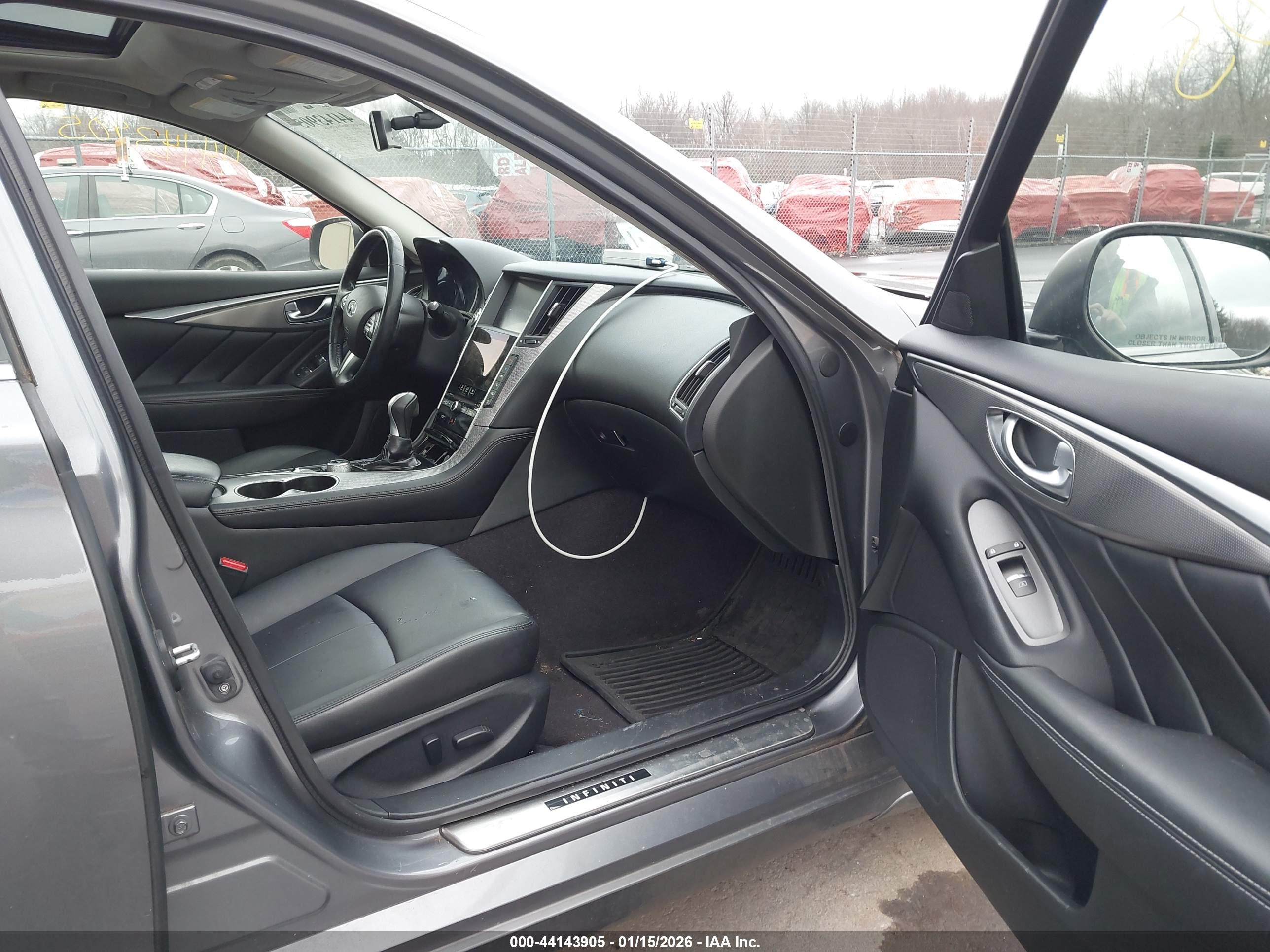 INFINITI Q50 image 5
