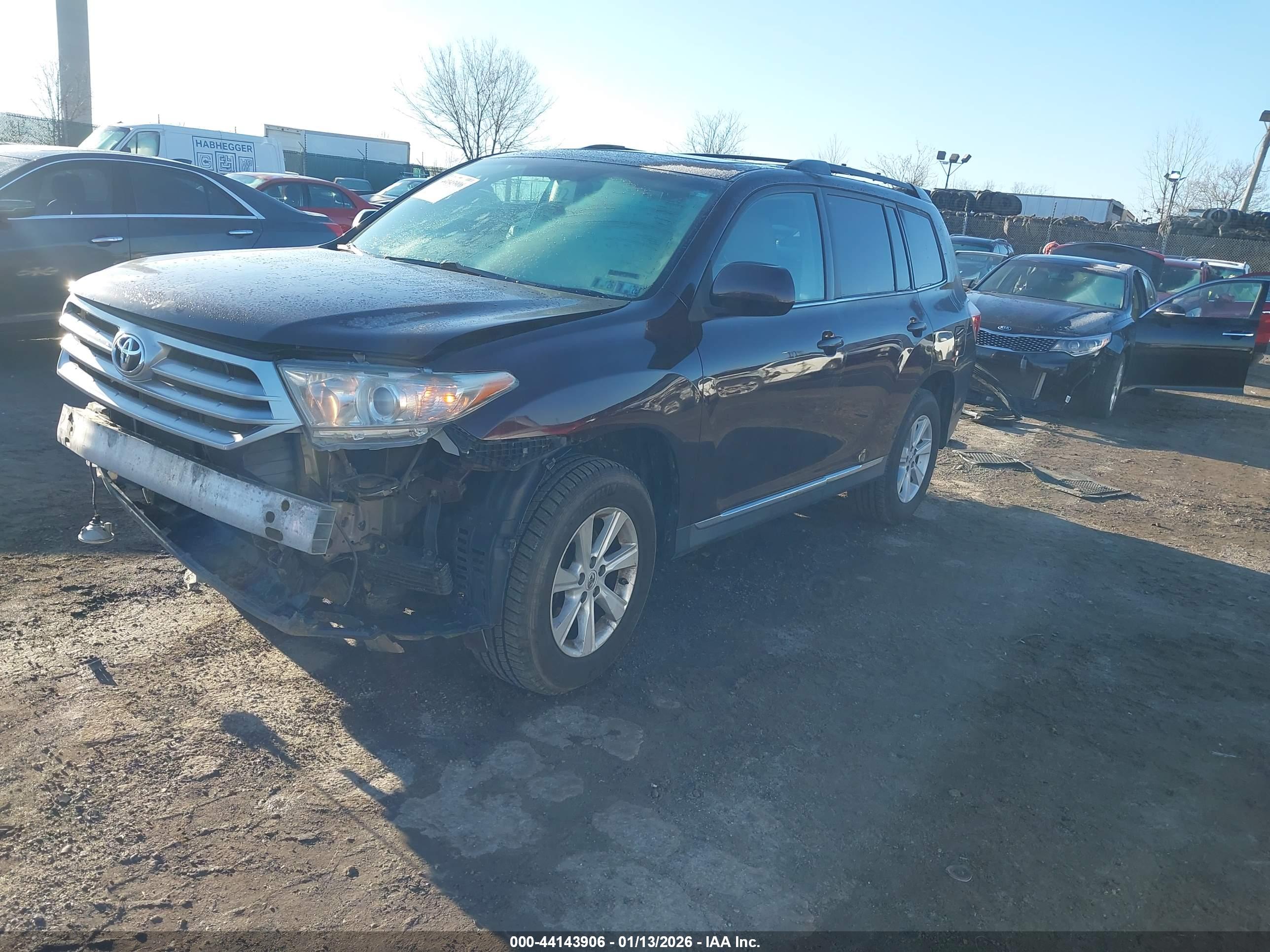 TOYOTA HIGHLANDER image 2