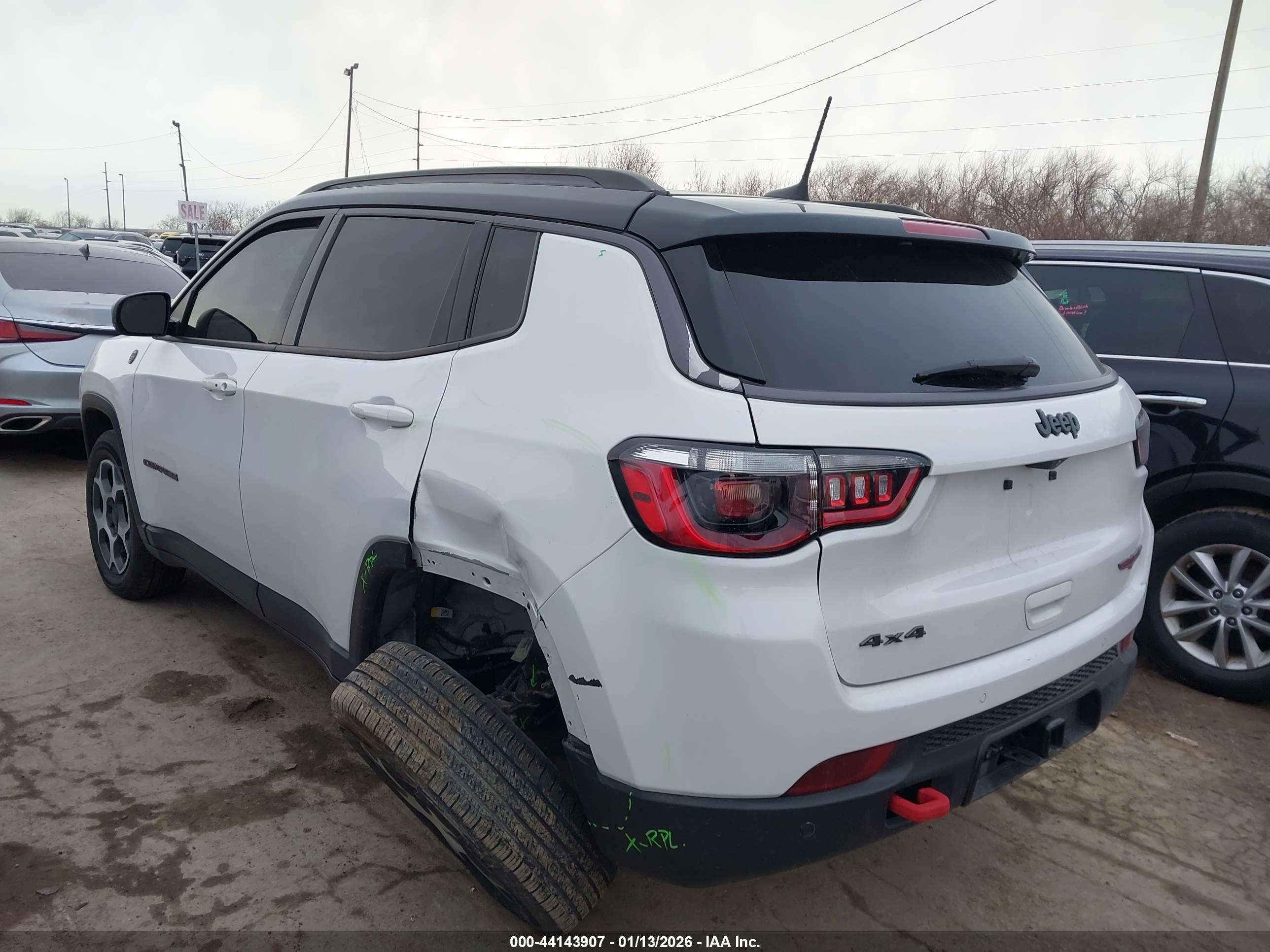 JEEP COMPASS image 3