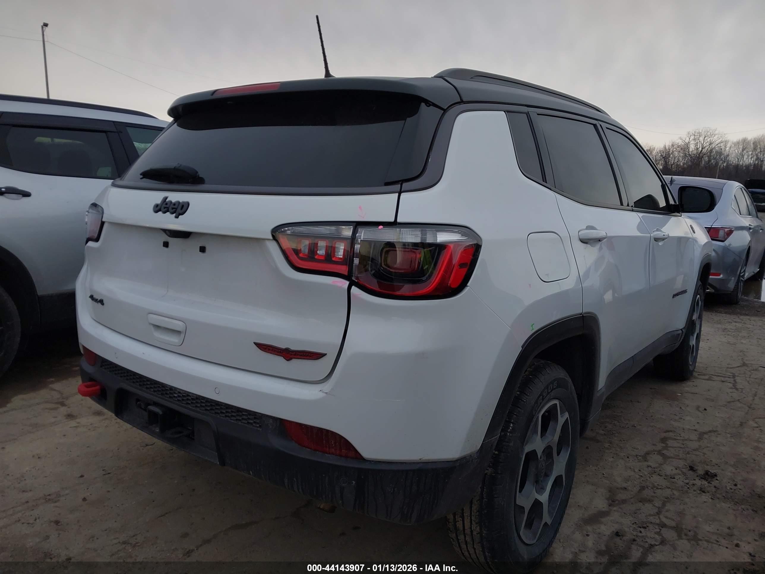 JEEP COMPASS image 4