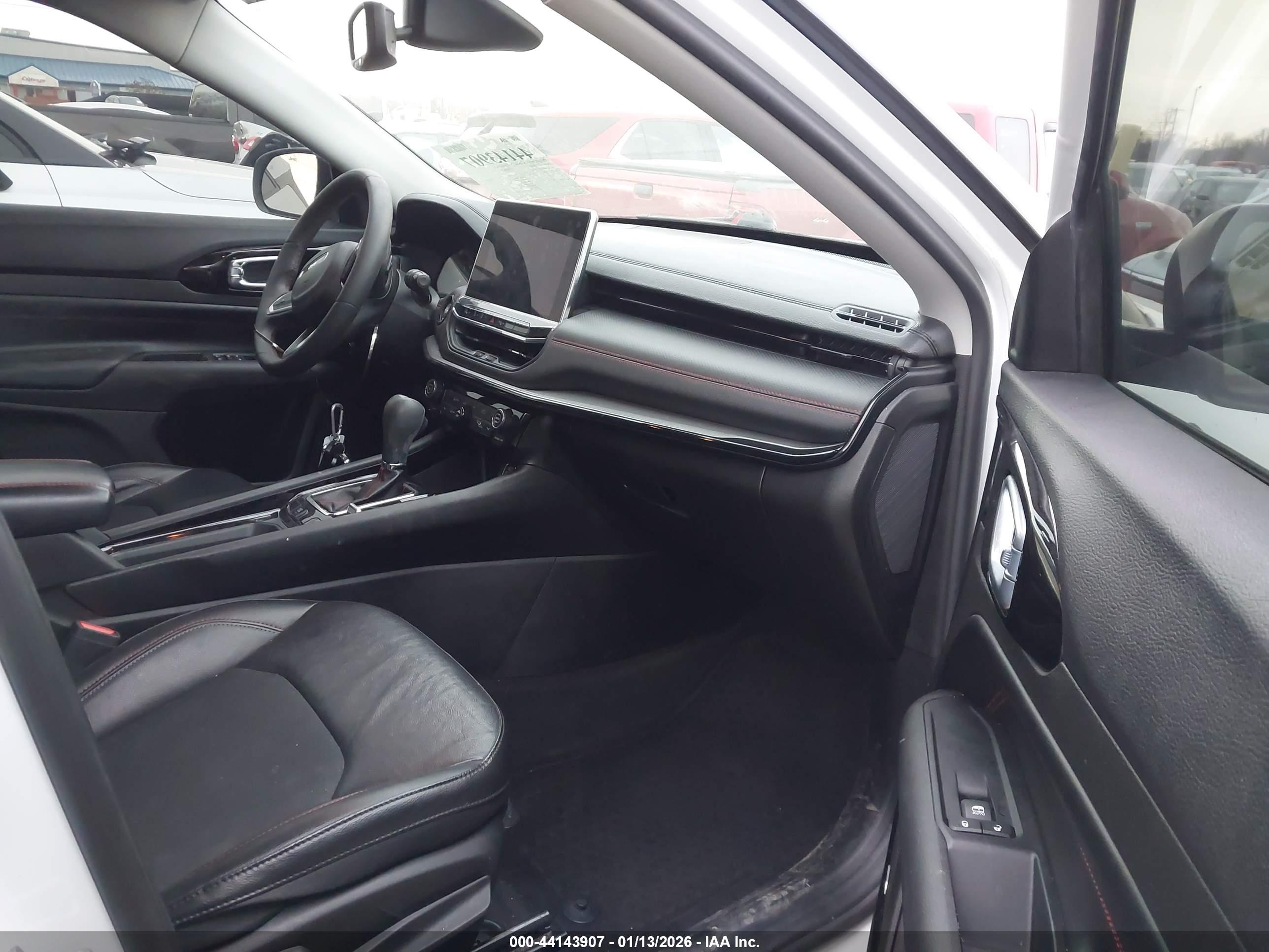 JEEP COMPASS image 5