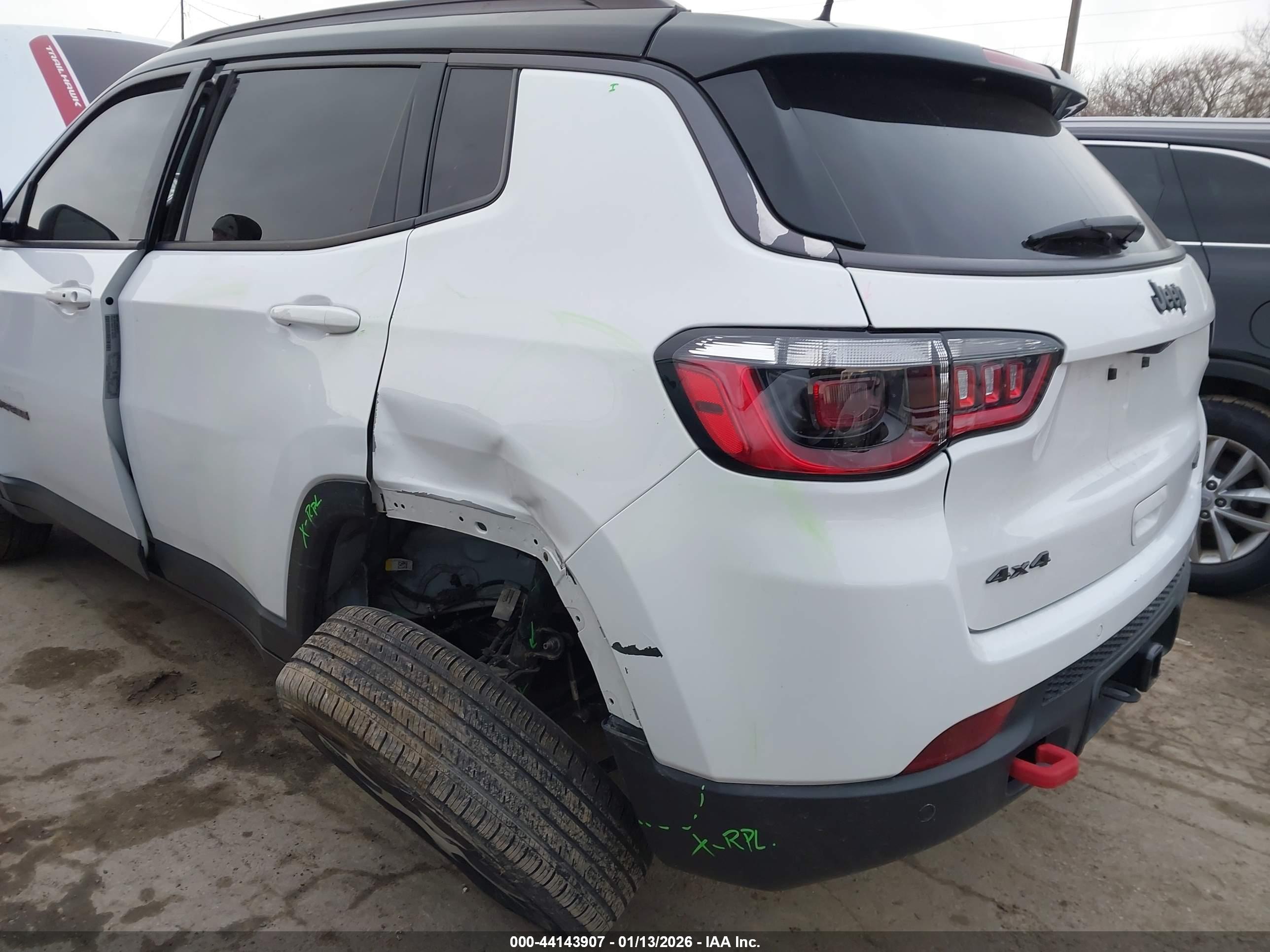JEEP COMPASS image 6